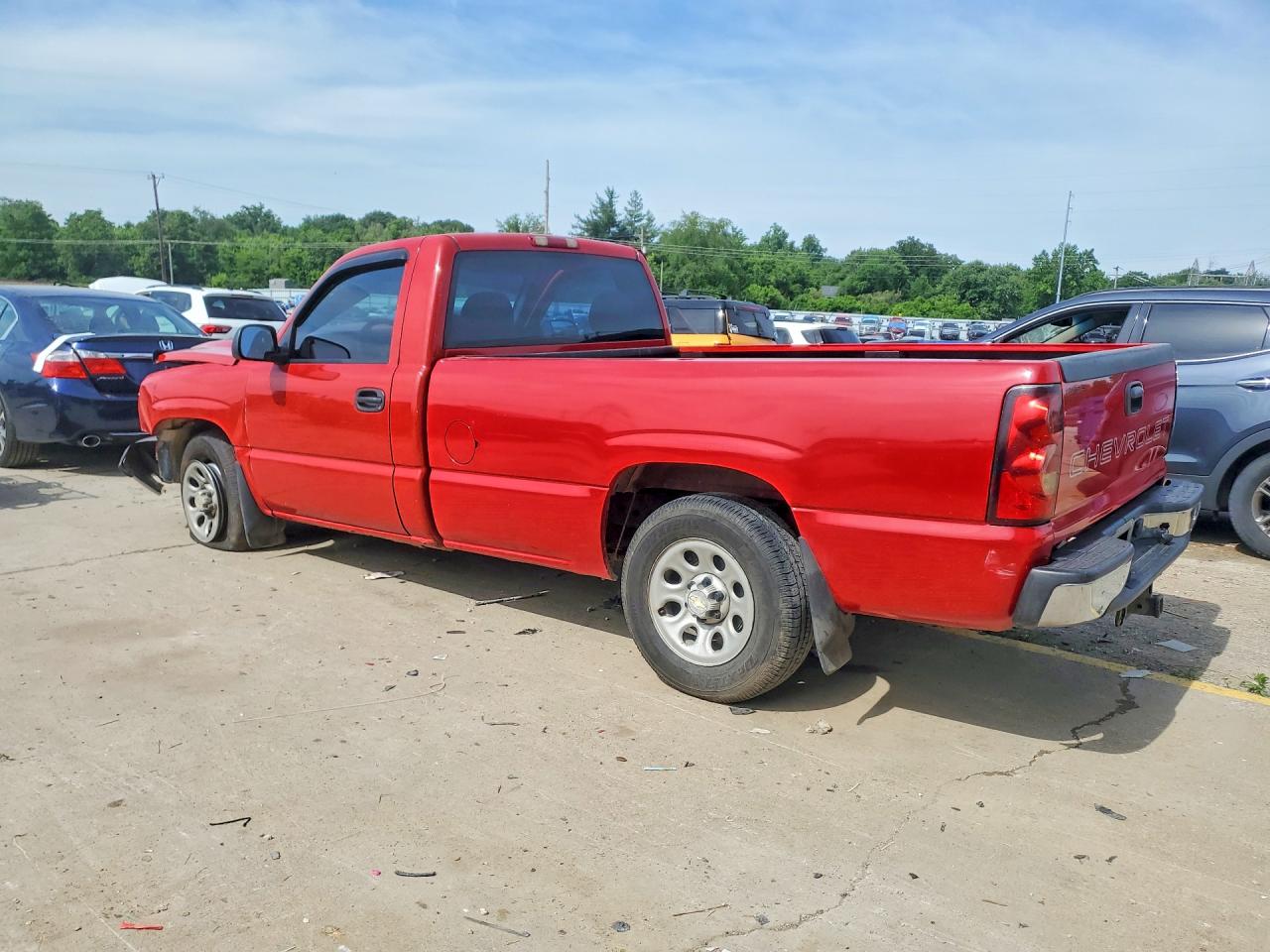 2006 Chevrolet Silverado C1500 Red vin: 3GCEC14X66G269117