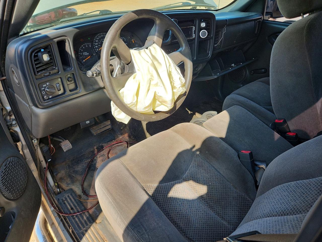 2007 Chevrolet Silverado C1500 Classic Silver vin: 3GCEC14X67G231257
