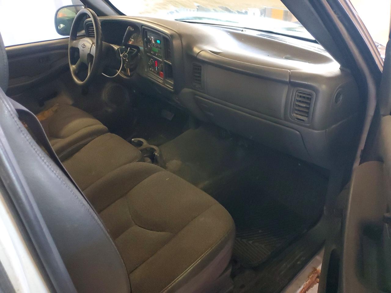 2006 Chevrolet Silverado C1500 White vin: 3GCEC14X76G164991