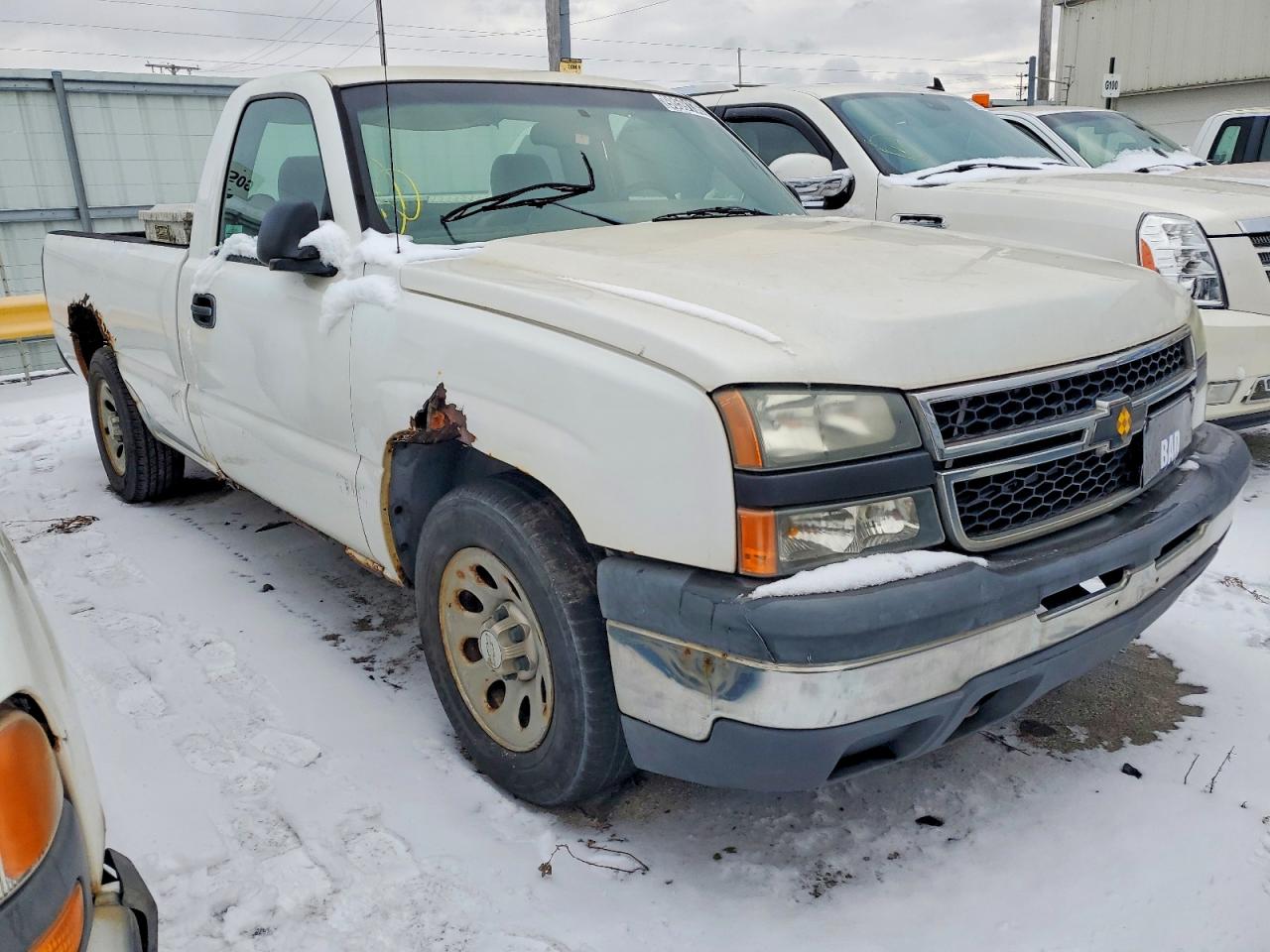 2006 Chevrolet Silverado C1500 White vin: 3GCEC14X76G164991
