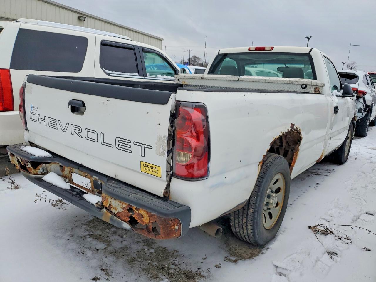 2006 Chevrolet Silverado C1500 White vin: 3GCEC14X76G164991