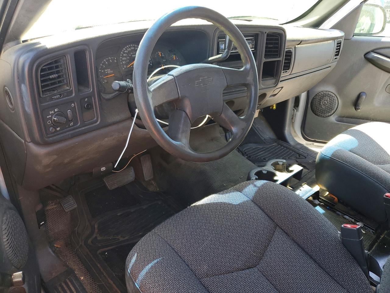 2006 Chevrolet Silverado C1500 White vin: 3GCEC14X86G207010