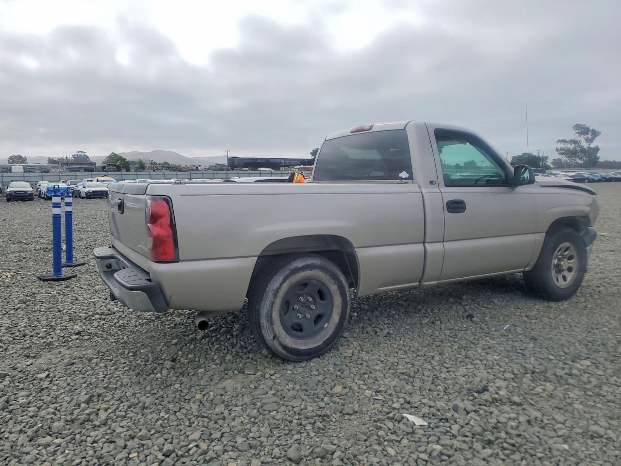 2006 Chev Silverado Tan vin: 3GCEC14X96G166581
