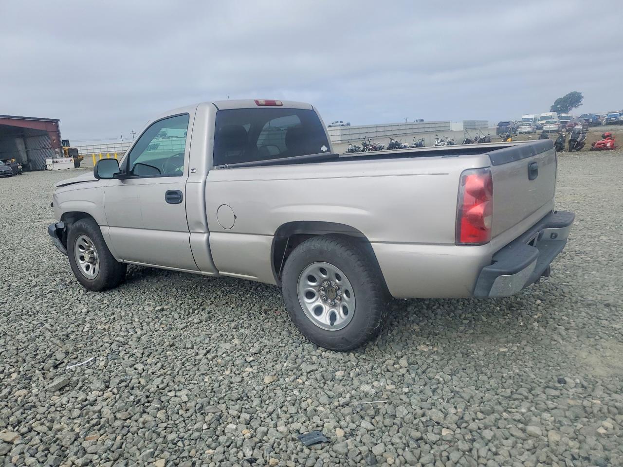 2006 Chev Silverado Tan vin: 3GCEC14X96G166581