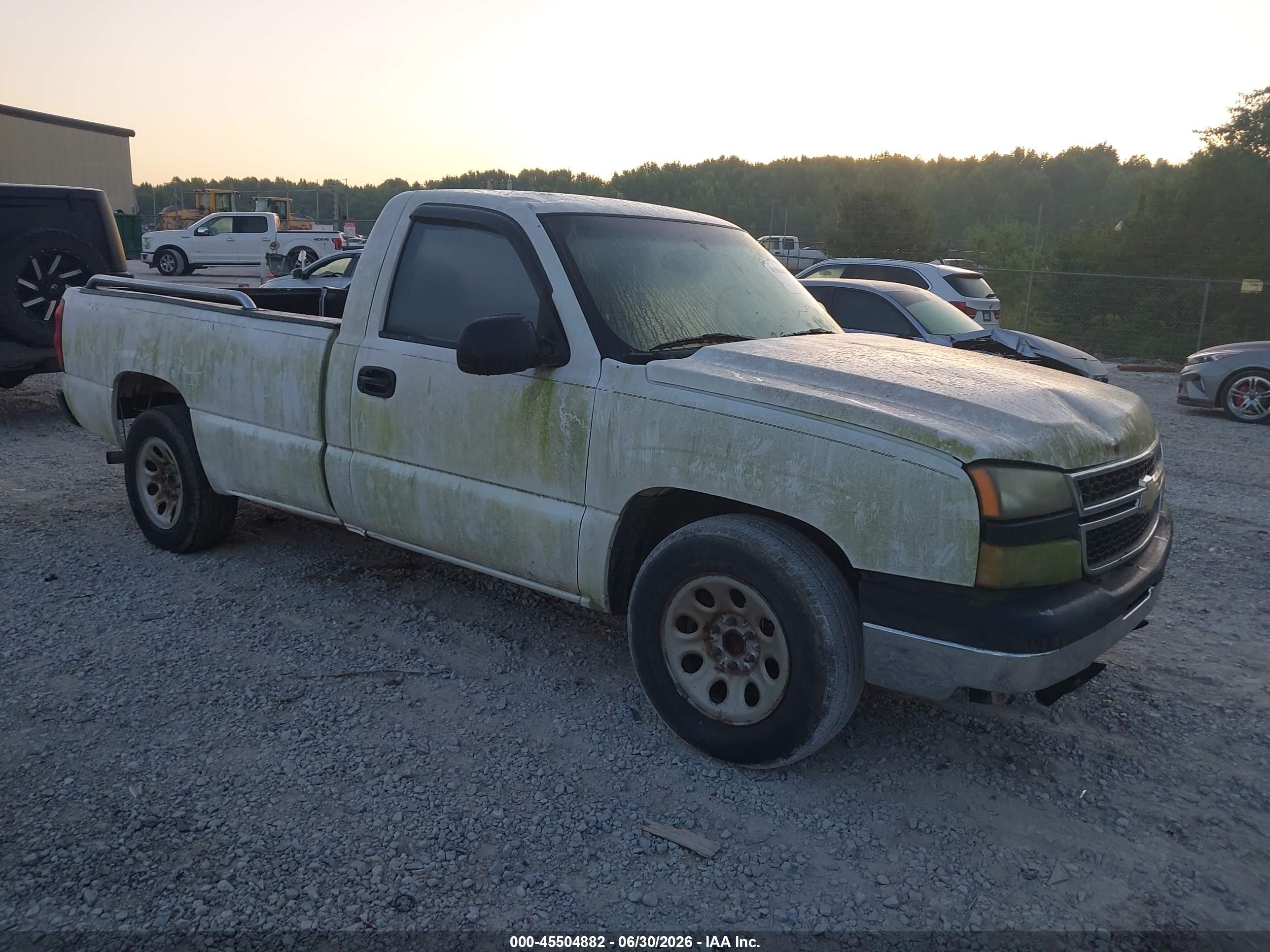 2006 Chevrolet Silverado 1500 Work Truck White vin: 3GCEC14X96G184210