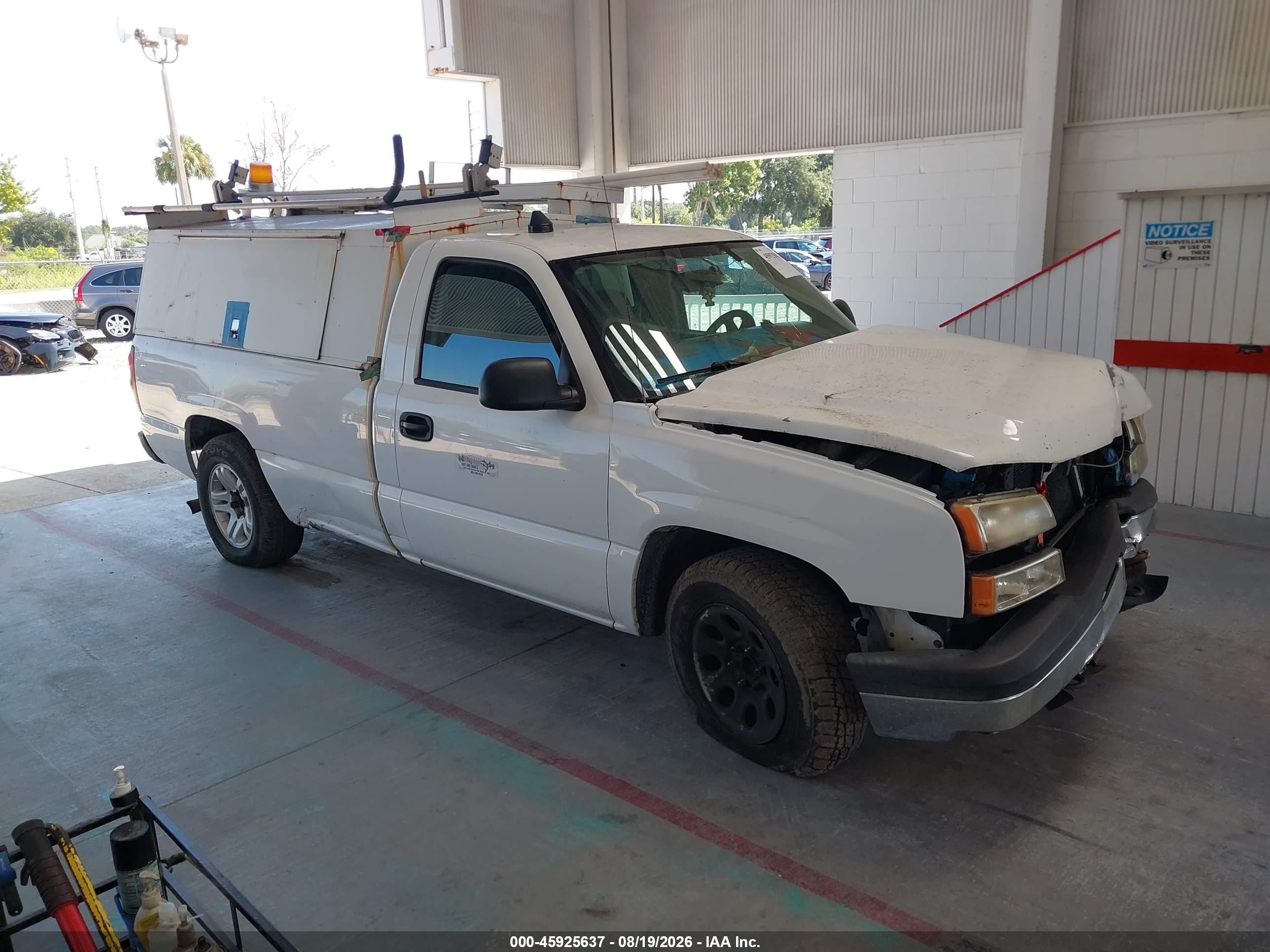 2006 Chevrolet Silverado 1500 Work Truck White vin: 3GCEC14X96G253302