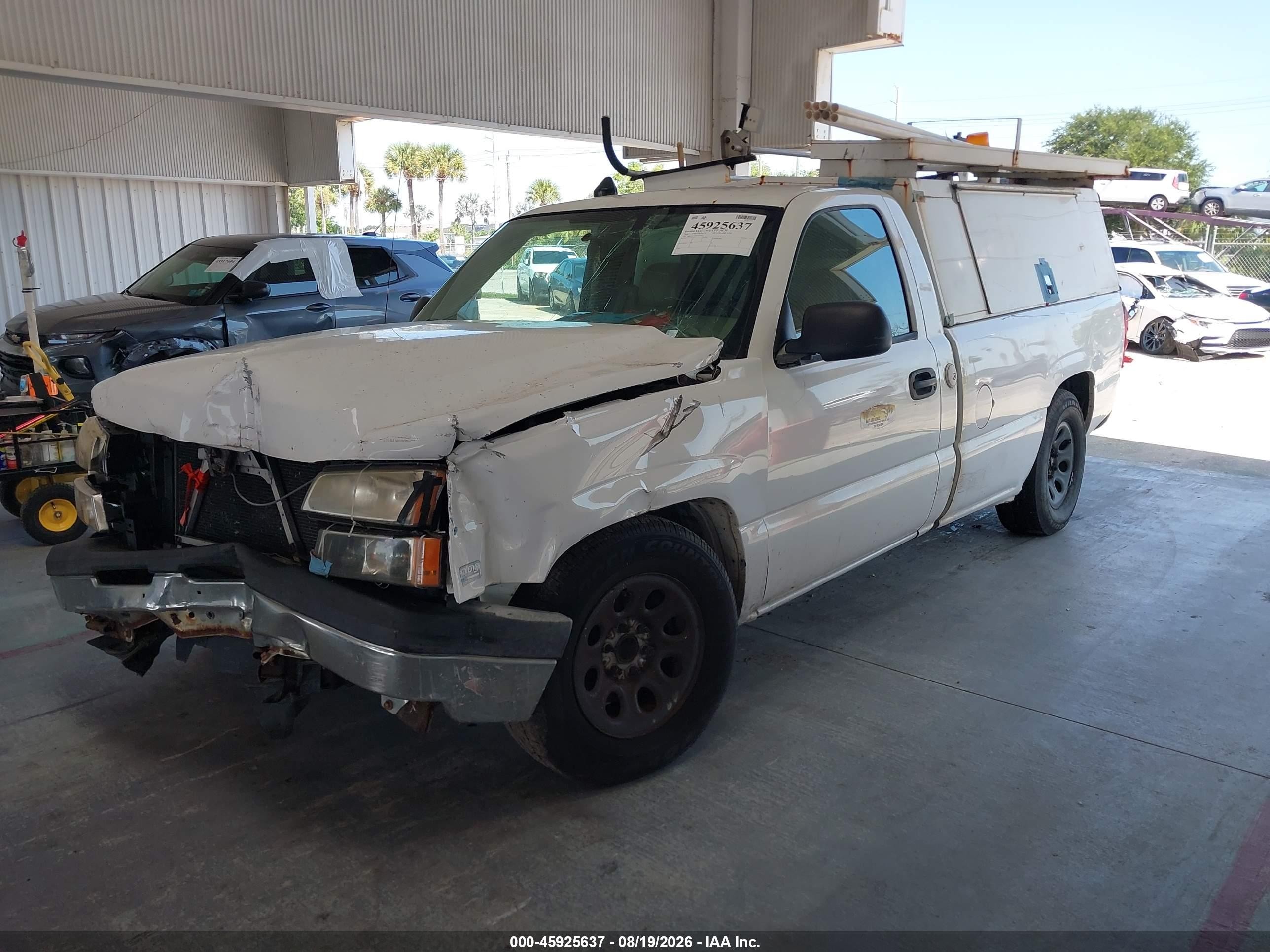 2006 Chevrolet Silverado 1500 Work Truck White vin: 3GCEC14X96G253302