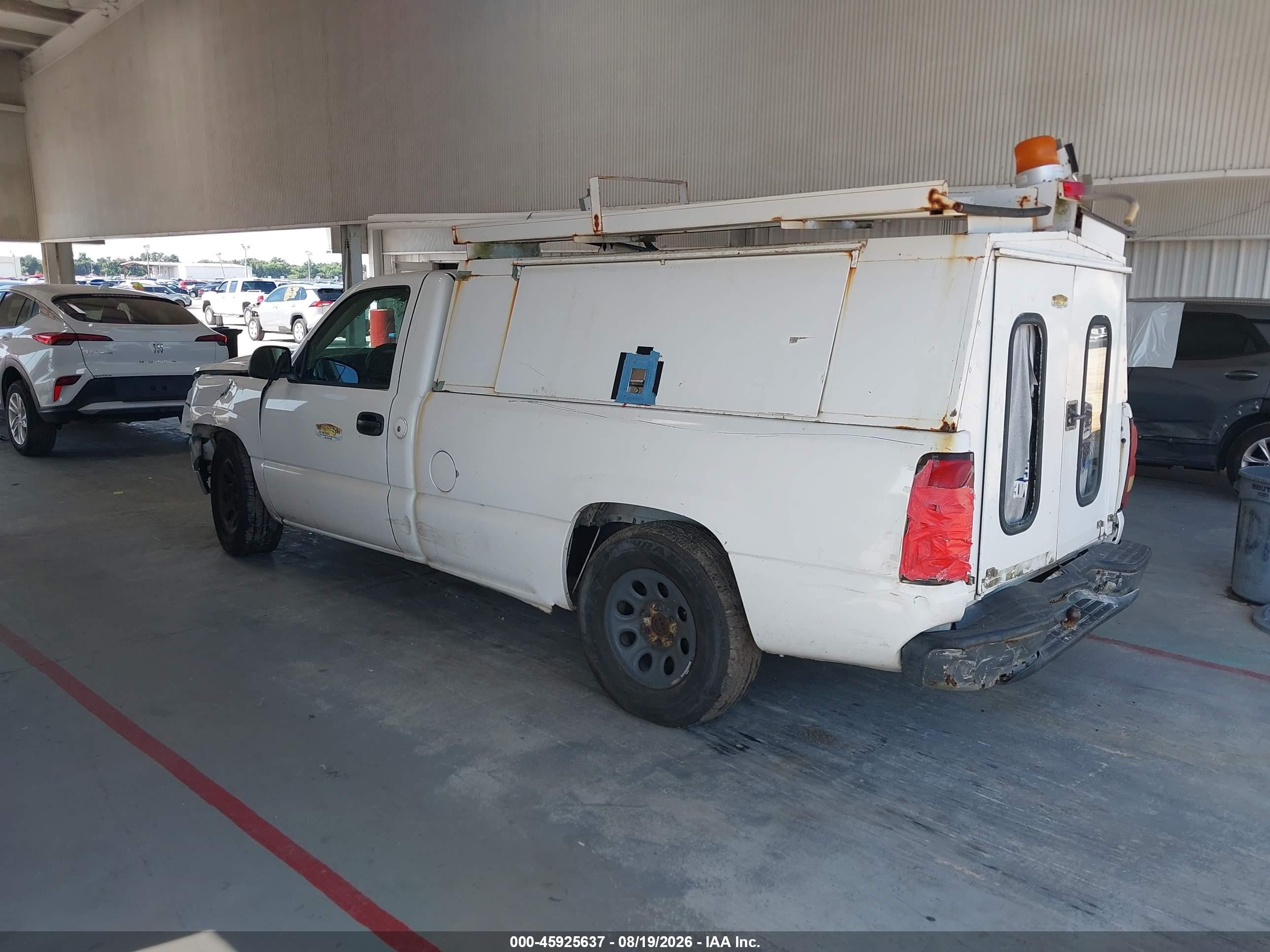 2006 Chevrolet Silverado 1500 Work Truck White vin: 3GCEC14X96G253302