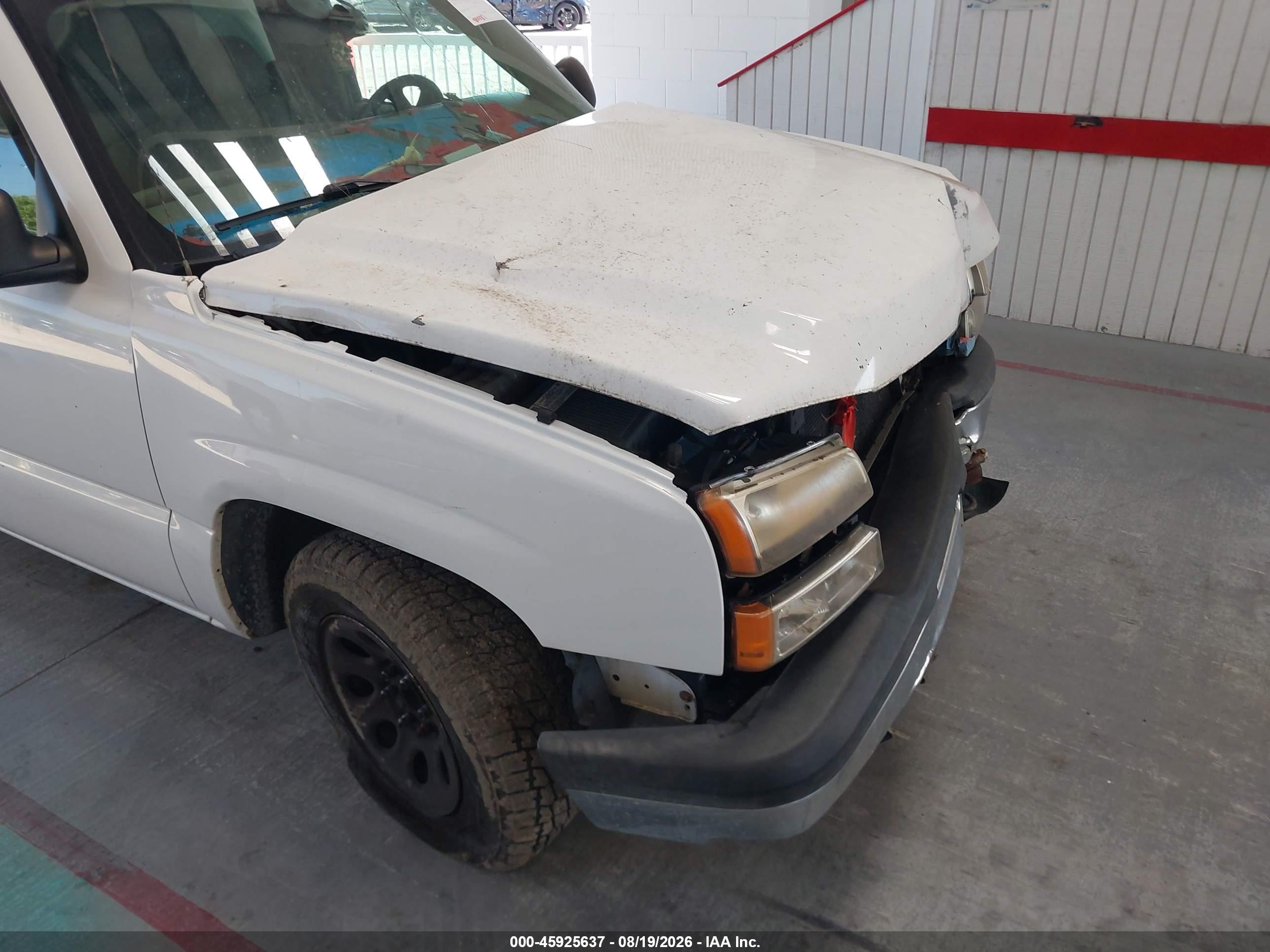 2006 Chevrolet Silverado 1500 Work Truck White vin: 3GCEC14X96G253302