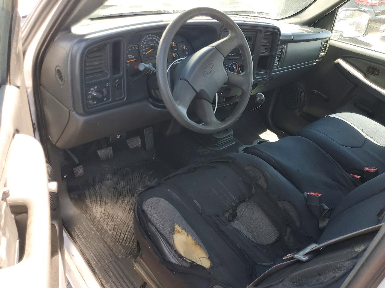 2006 Chevrolet Silverado C1500 White vin: 3GCEC14XX6G188685