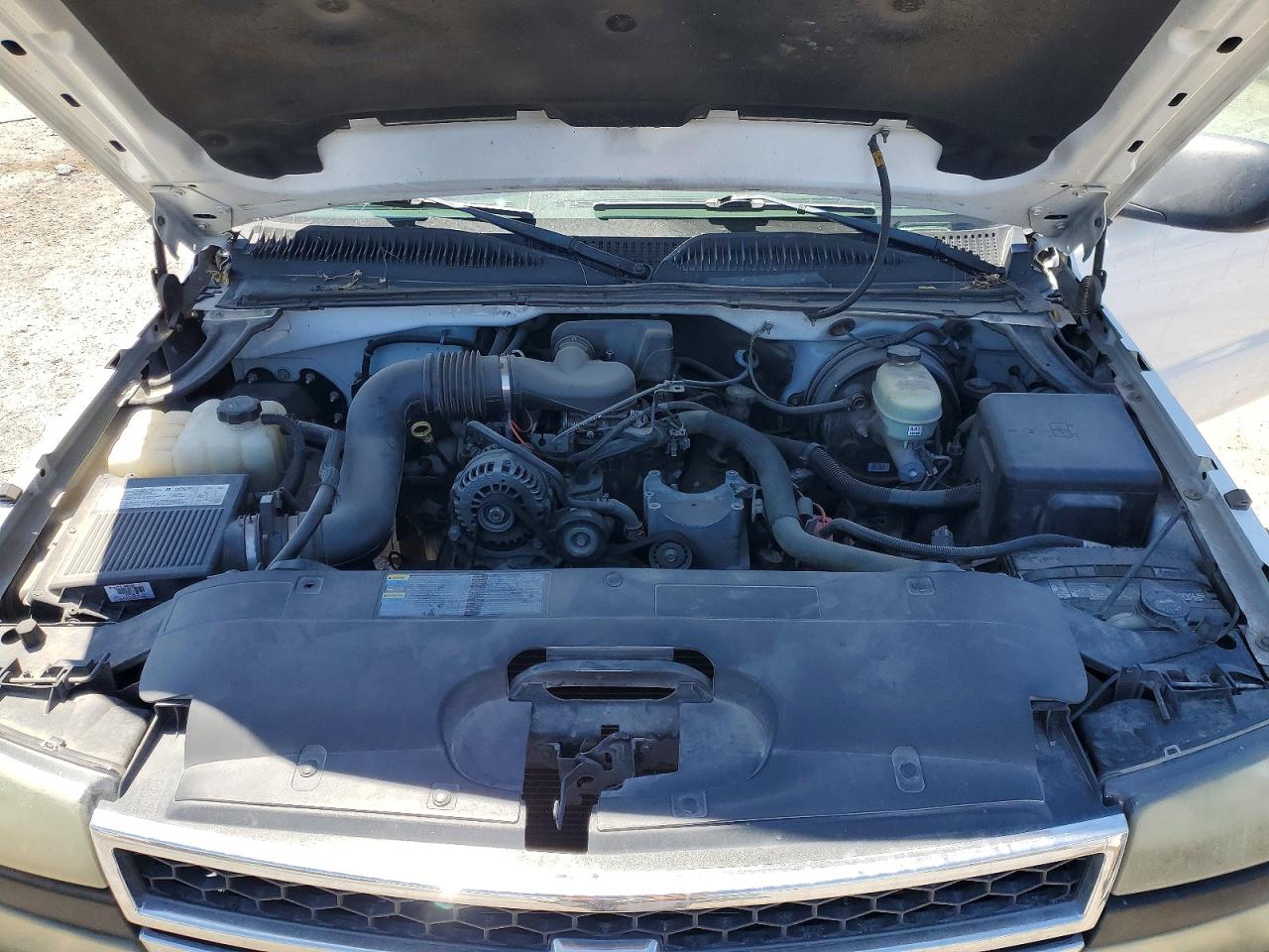 2006 Chevrolet Silverado C1500 White vin: 3GCEC14XX6G188685