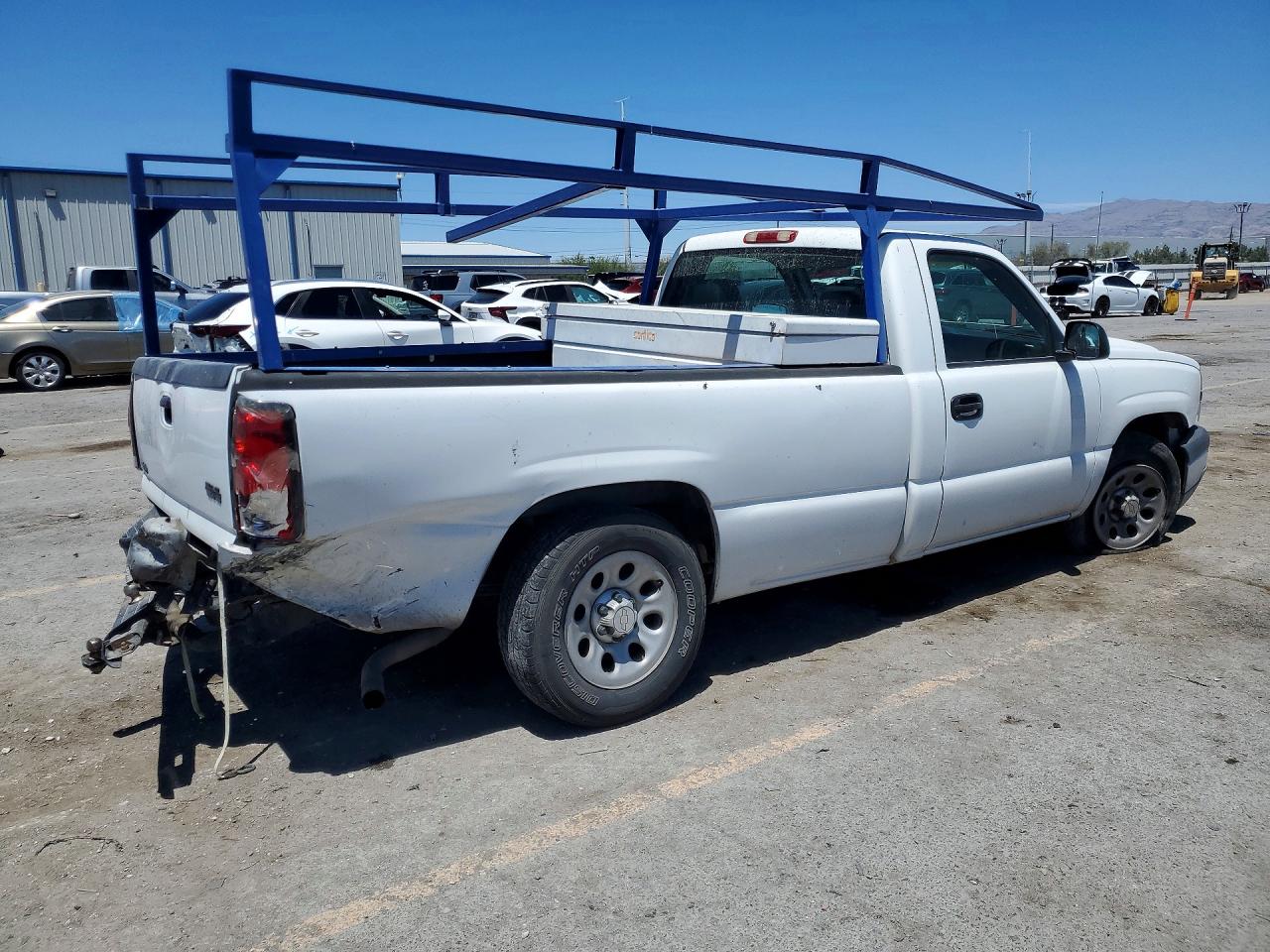 2006 Chevrolet Silverado C1500 White vin: 3GCEC14XX6G188685