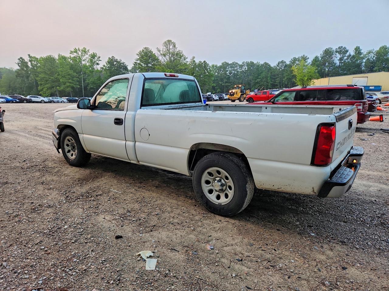 2007 Chevrolet Silverado C1500 Classic White vin: 3GCEC14XX7G146342