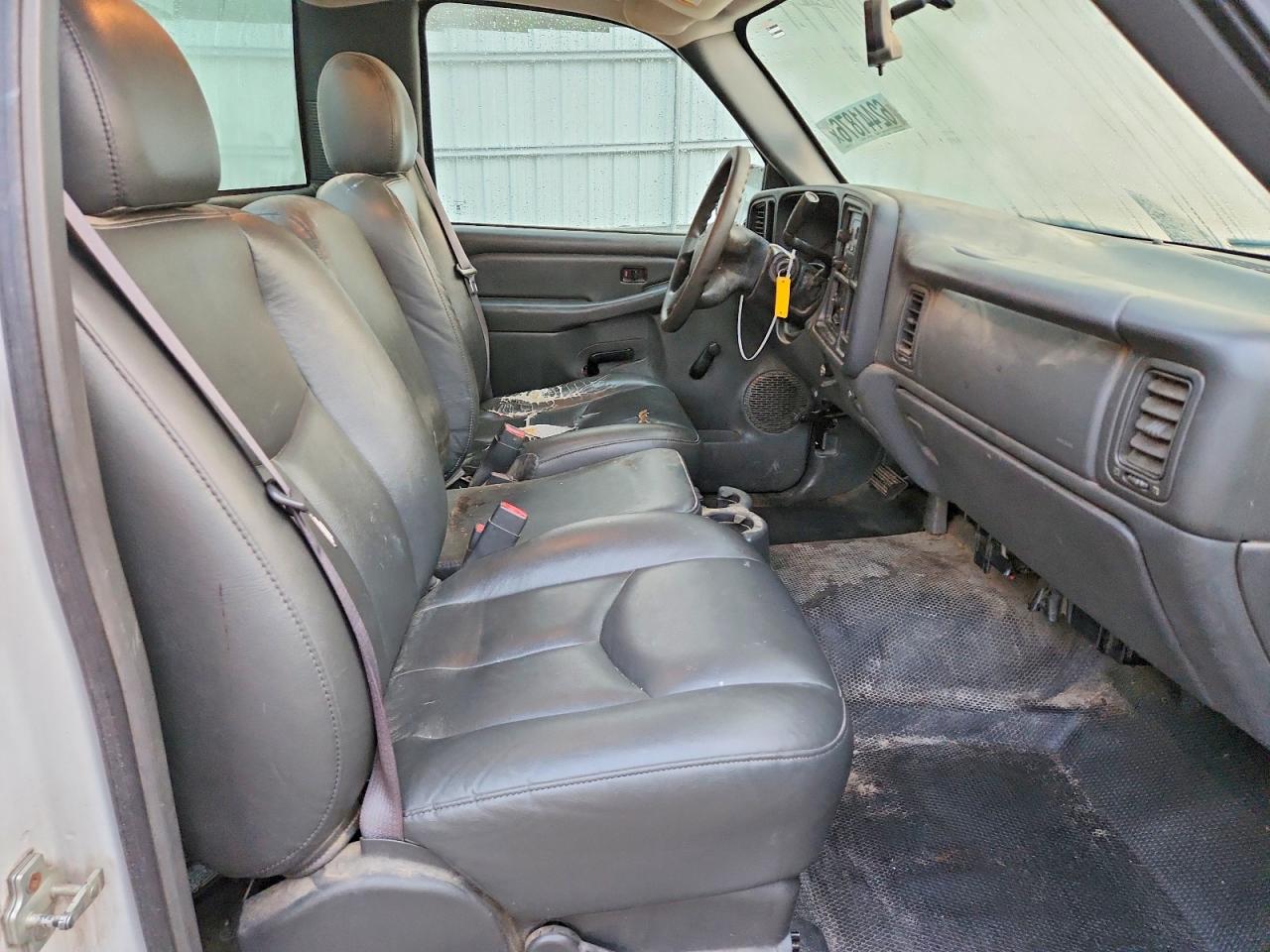 2007 Chevrolet Silverado C1500 Classic White vin: 3GCEC14XX7G146342