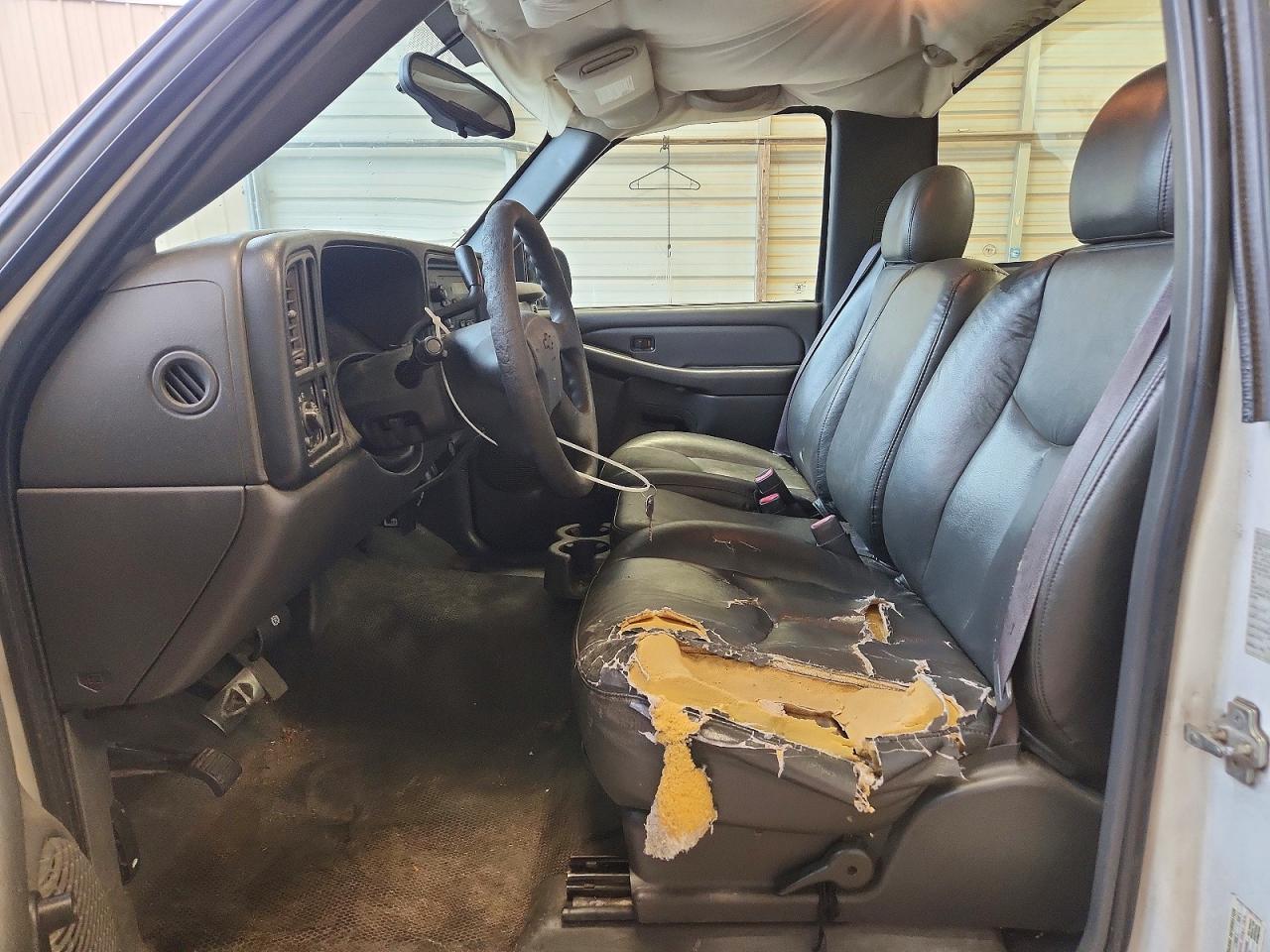 2006 Chevrolet Silverado C1500 White vin: 3GCEC14Z46G152816