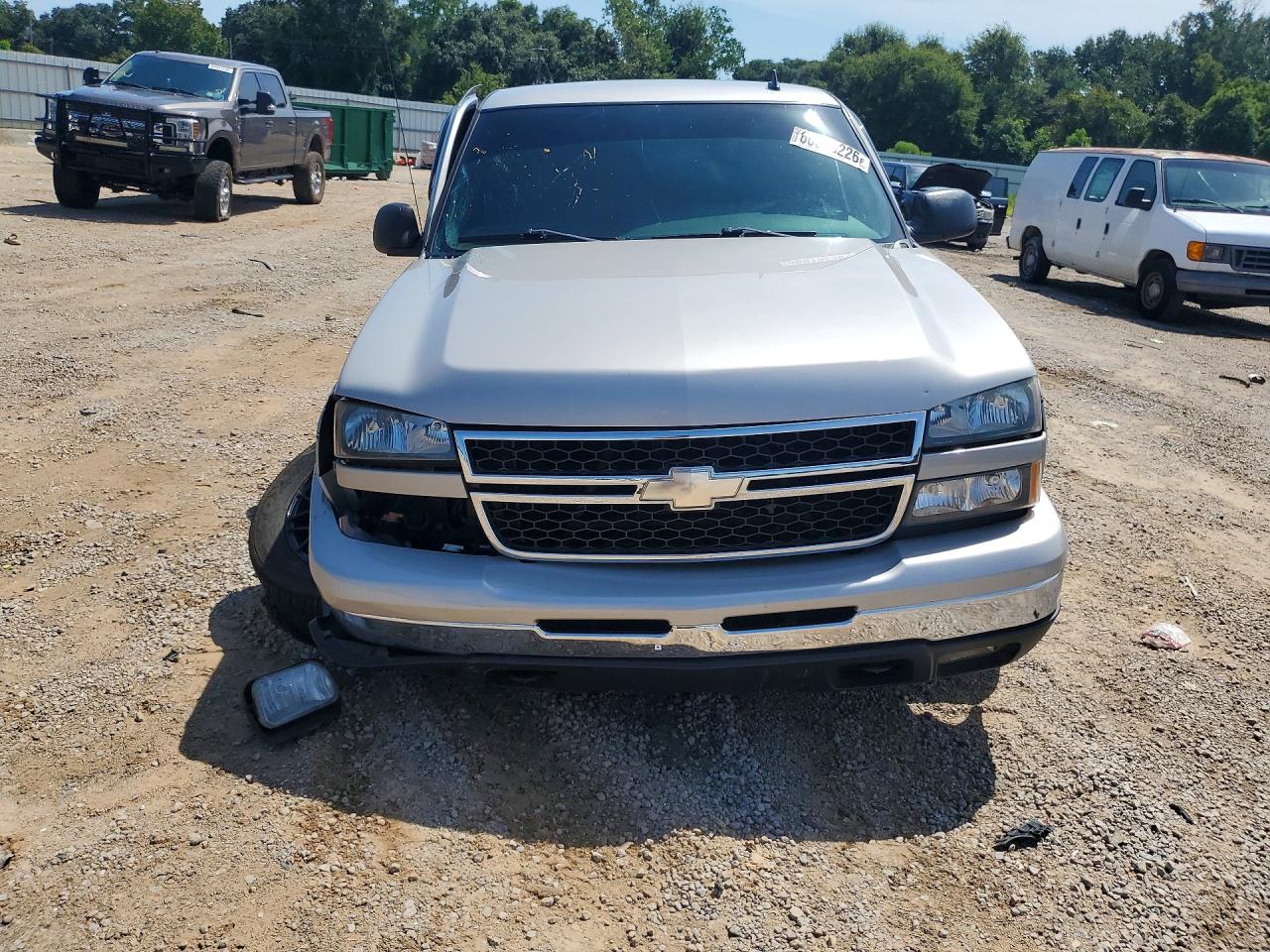 2006 Chevrolet Silverado C1500 Серебряный vin: 3GCEC14Z76G165530