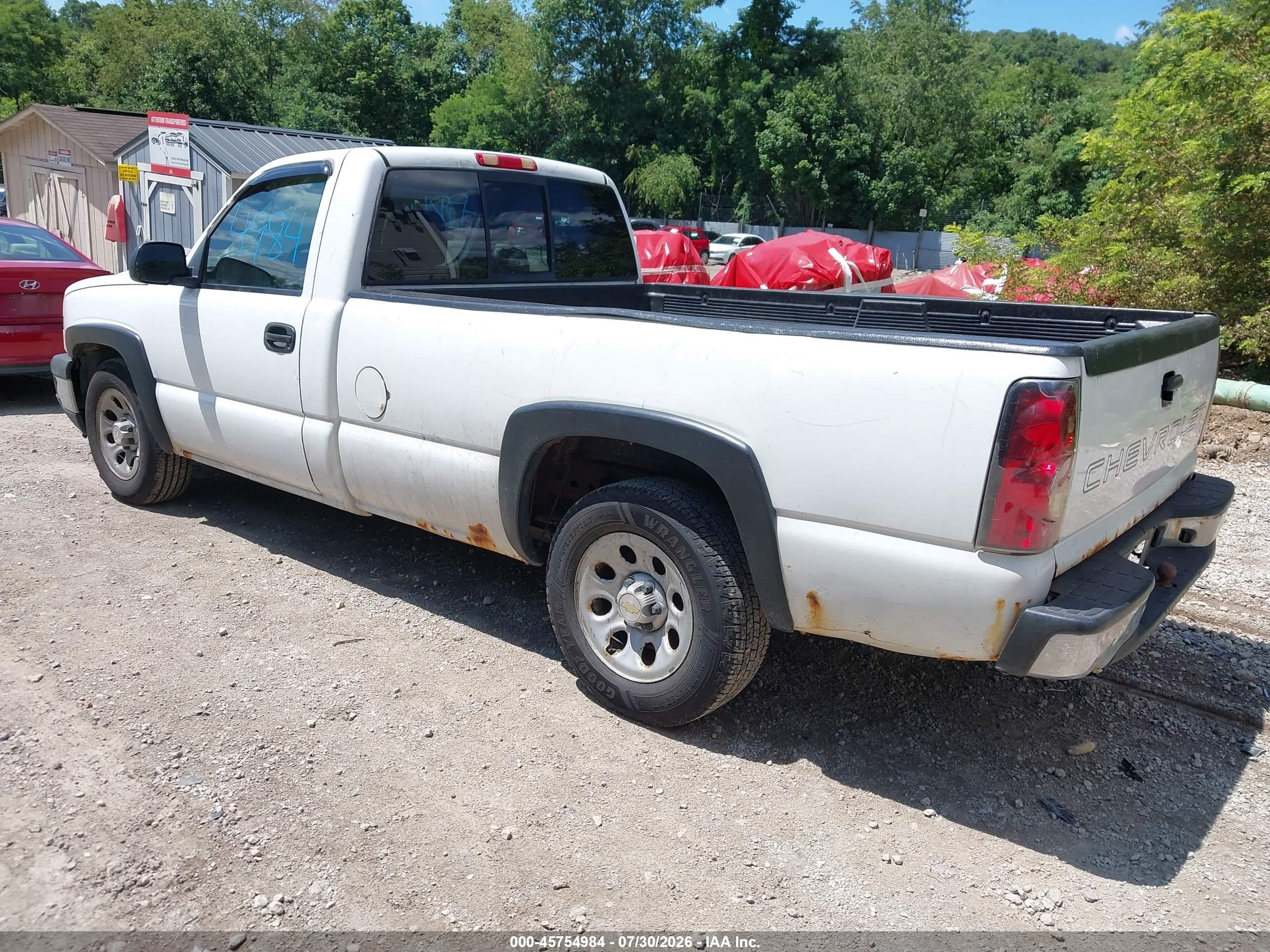 2007 Chevrolet Silverado 1500 Classic Work Truck White vin: 3GCEC14Z87G151489