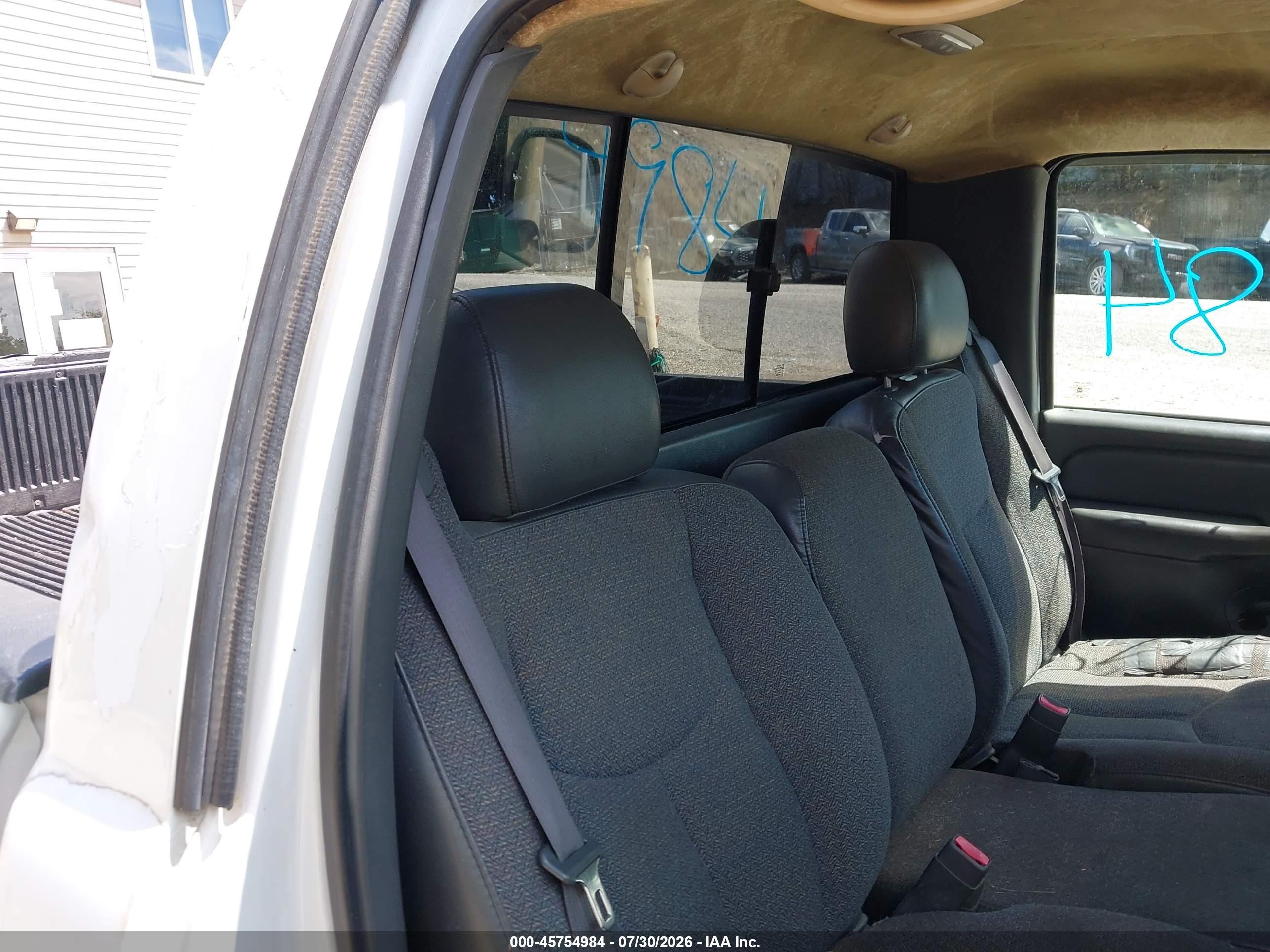 2007 Chevrolet Silverado 1500 Classic Work Truck White vin: 3GCEC14Z87G151489