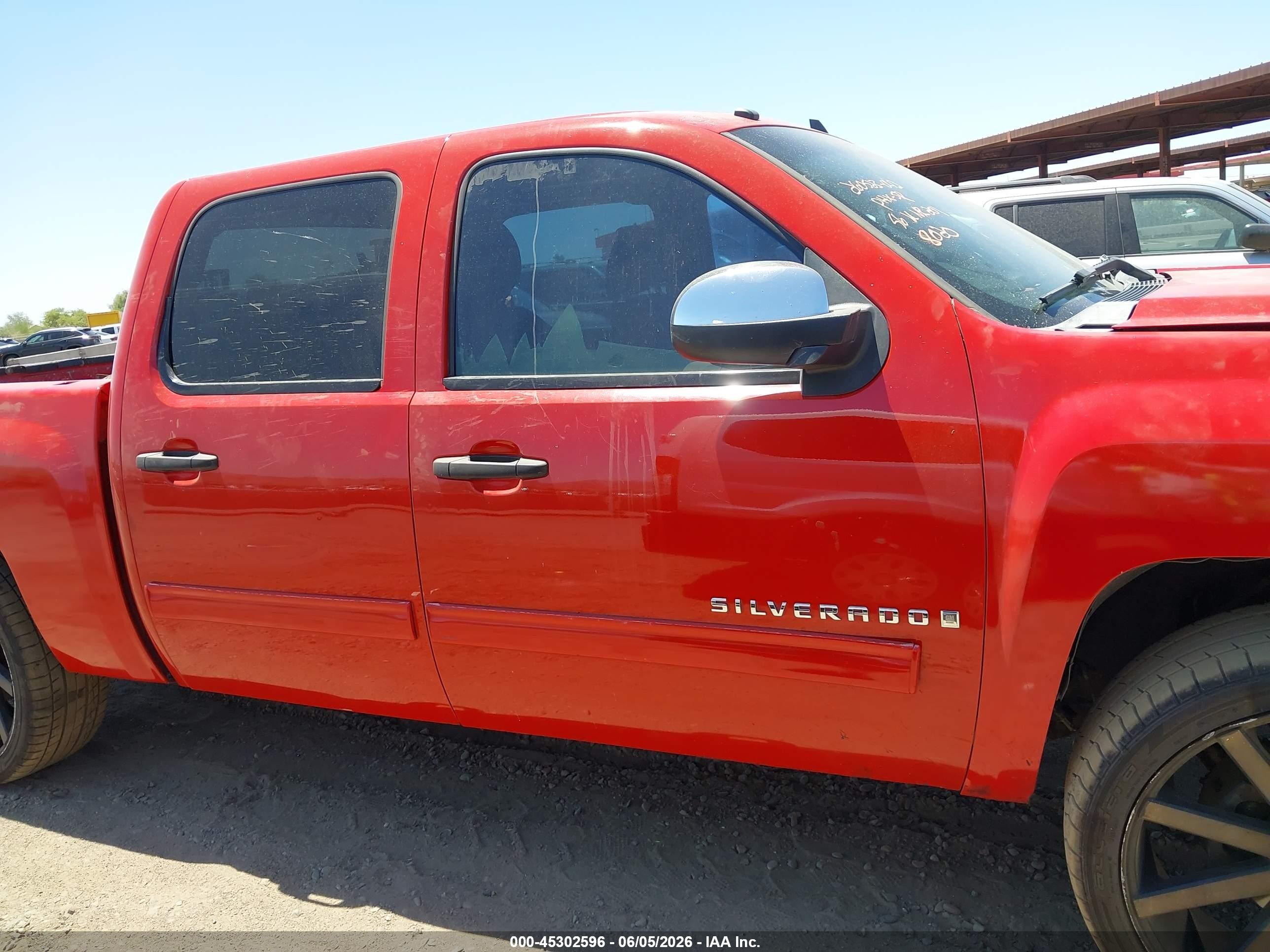 2009 Chevrolet Silverado 1500 Lt Red vin: 3GCEC230X9G268020