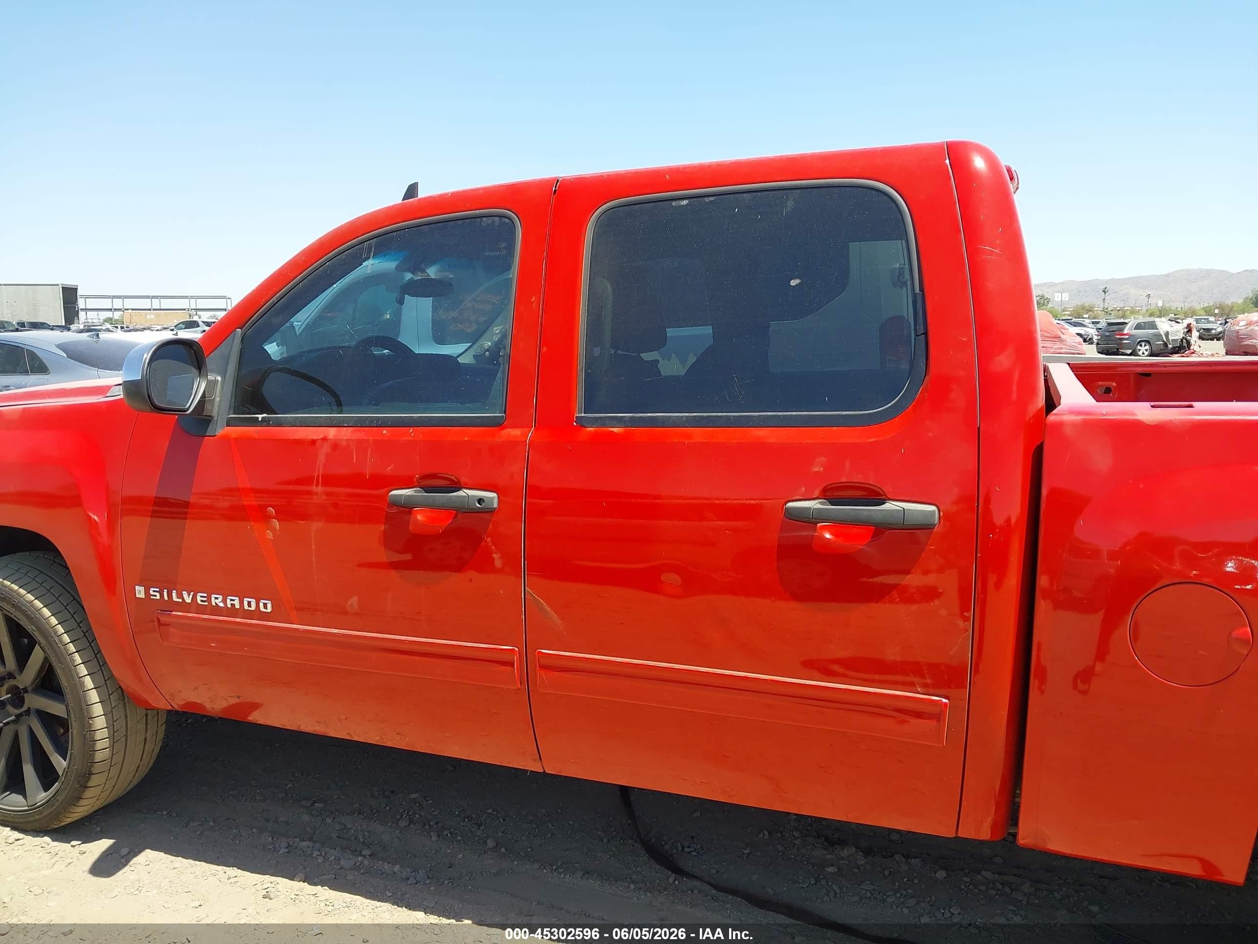 2009 Chevrolet Silverado 1500 Lt Red vin: 3GCEC230X9G268020