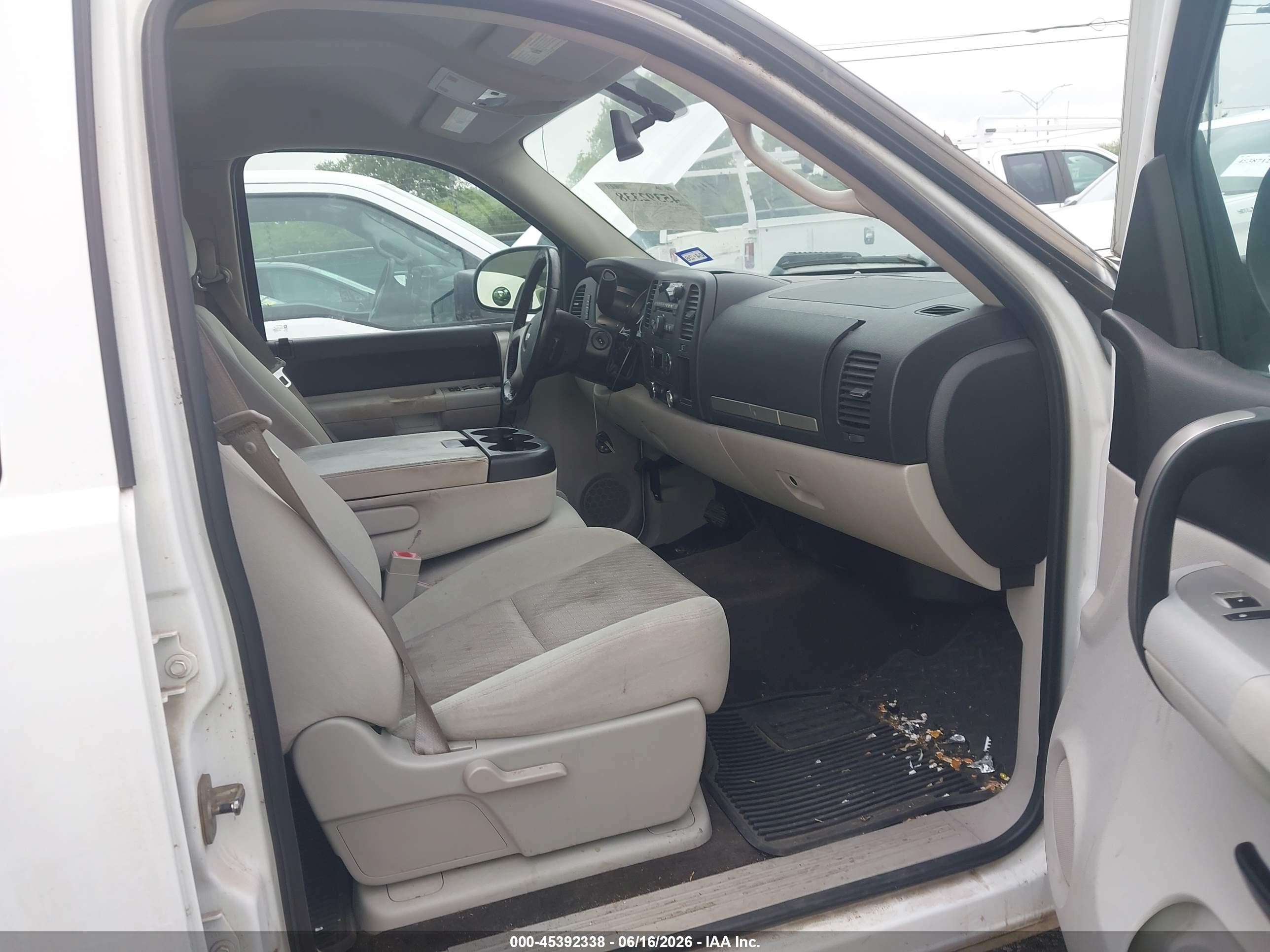 2009 Chevrolet Silverado 1500 Lt White vin: 3GCEC23JX9G266566
