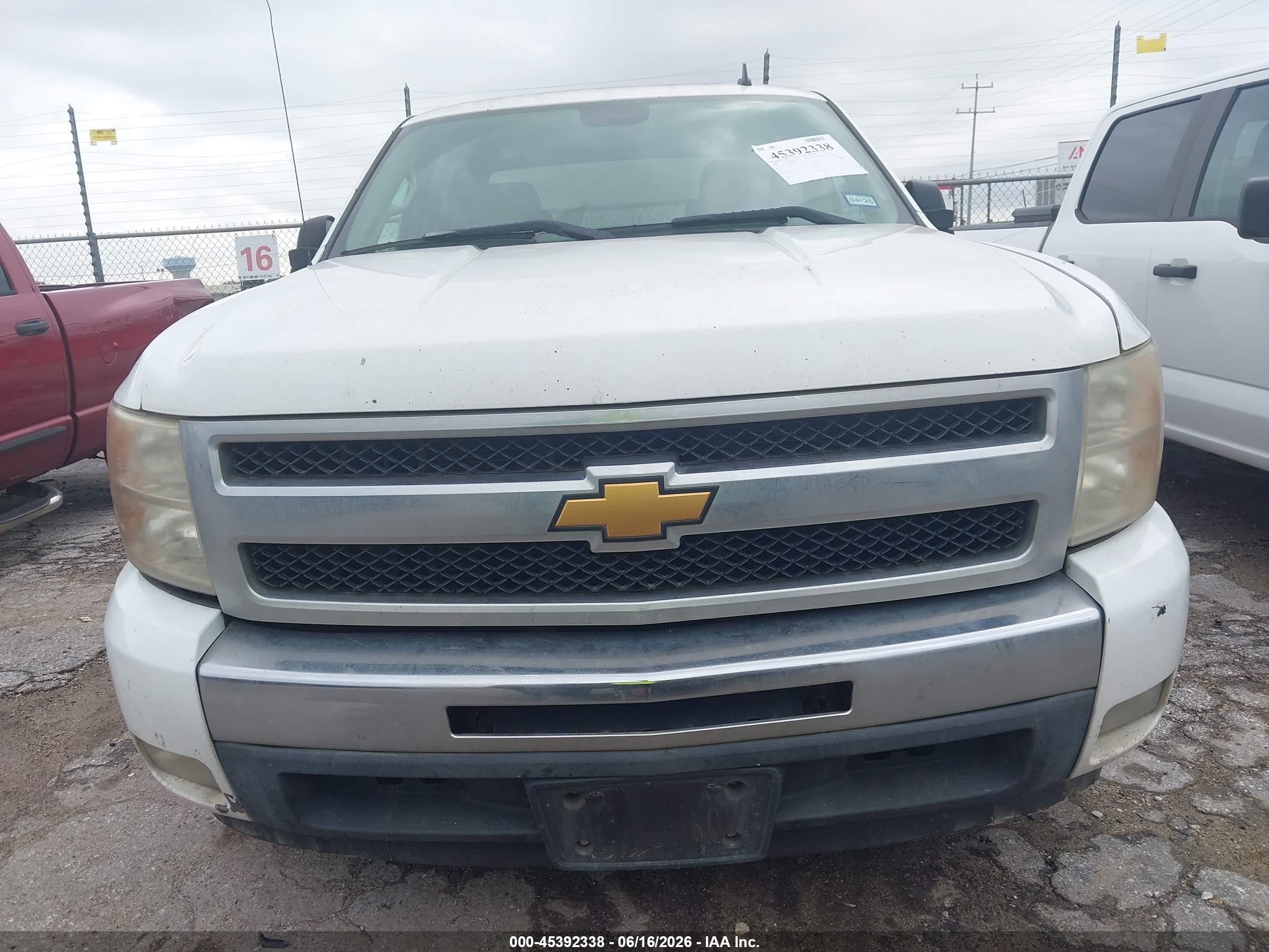 2009 Chevrolet Silverado 1500 Lt White vin: 3GCEC23JX9G266566