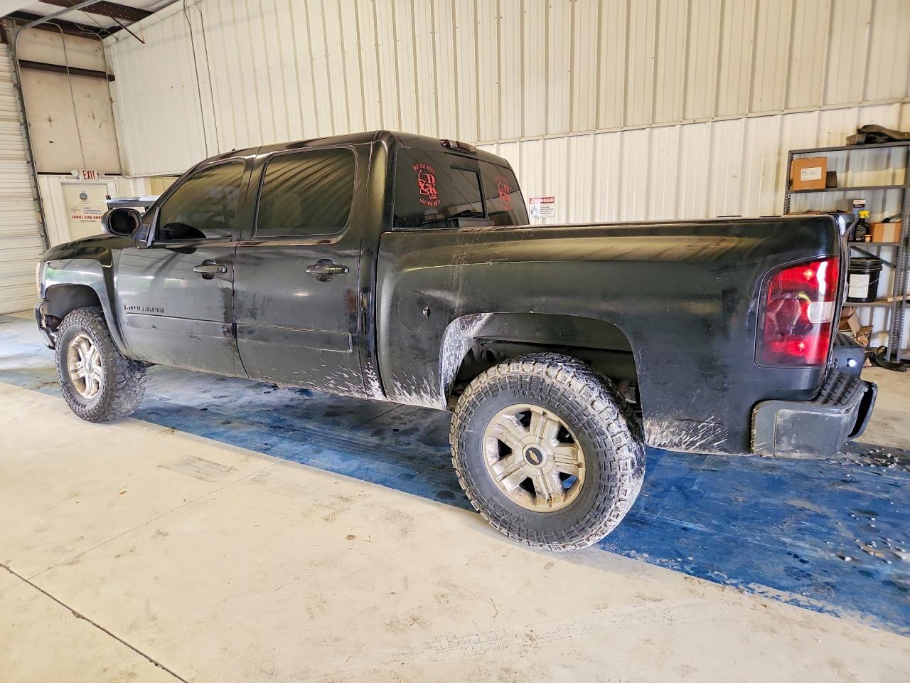 2008 Chevrolet Silverado K1500 Черный vin: 3GCEK13328G273797