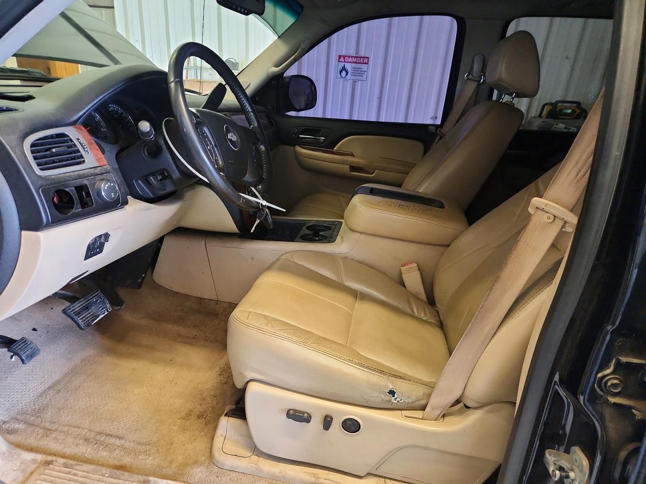 2008 Chevrolet Silverado K1500 Черный vin: 3GCEK13328G273797
