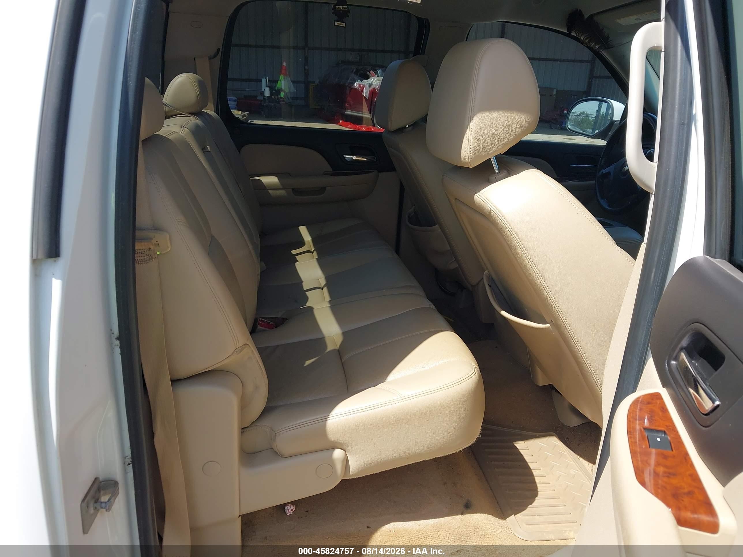 2008 Chevrolet Silverado 1500 Ltz White vin: 3GCEK13338G252053