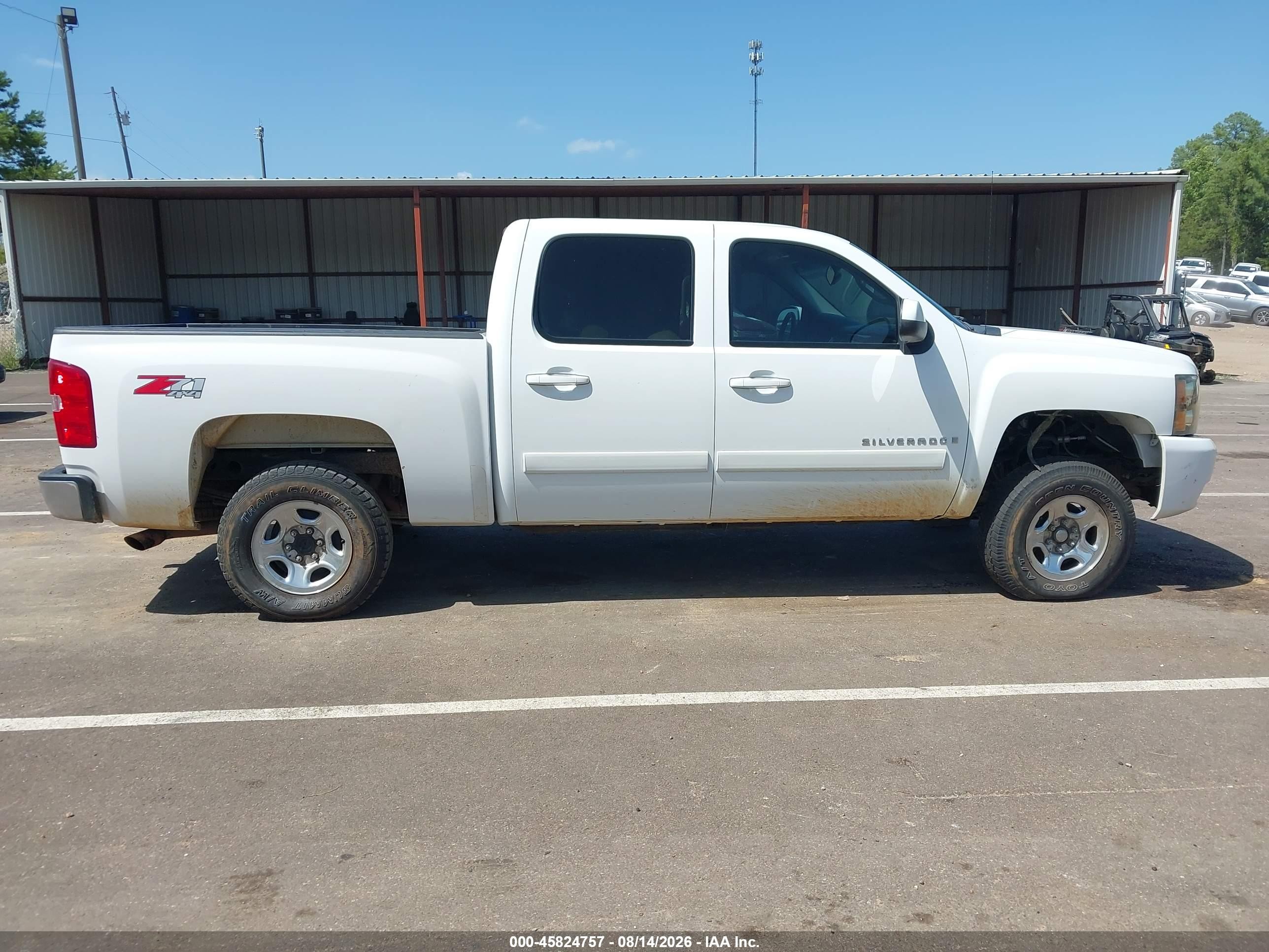 2008 Chevrolet Silverado 1500 Ltz White vin: 3GCEK13338G252053