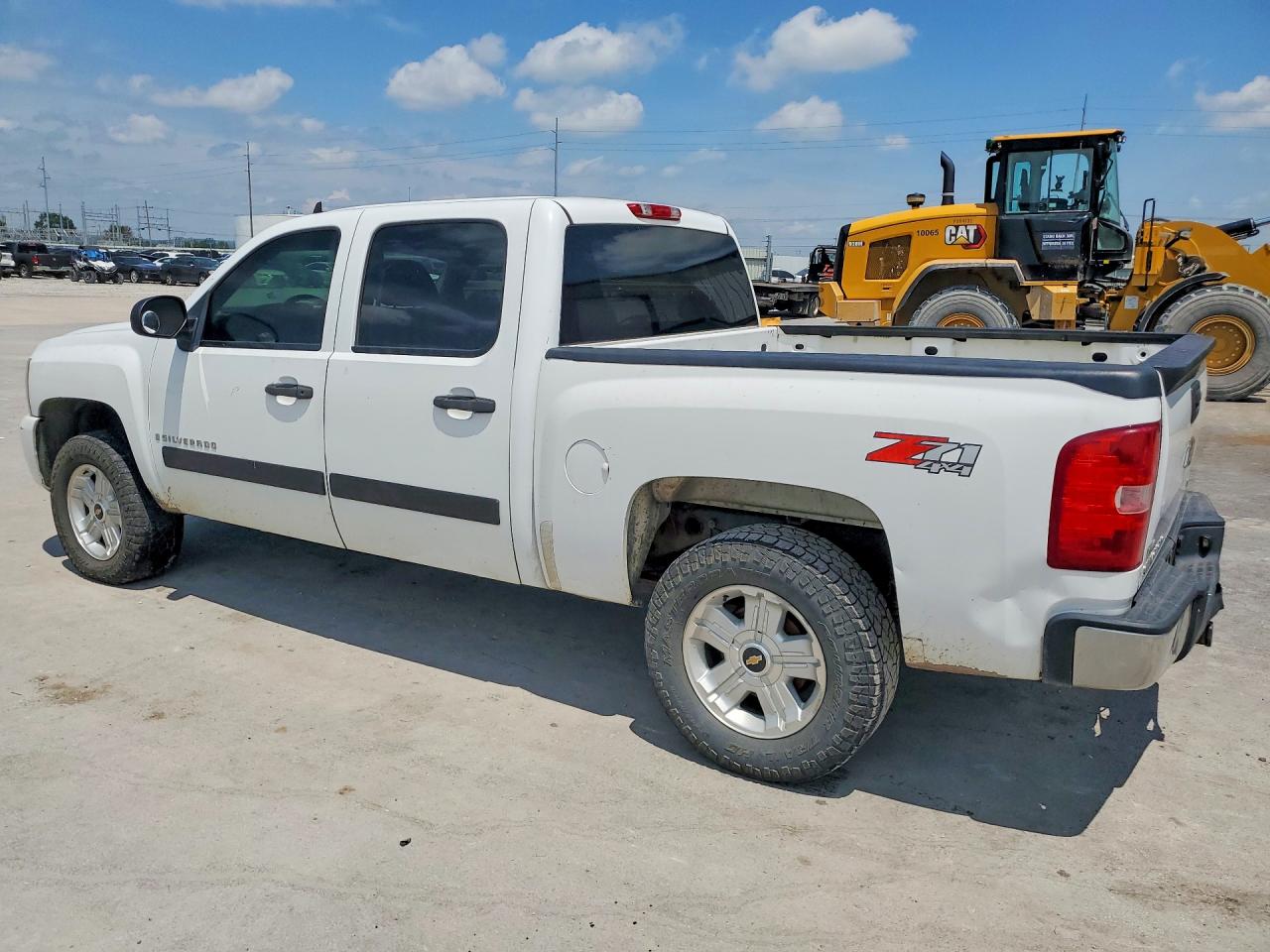 2007 Chevrolet Silverado K1500 Crew Cab White vin: 3GCEK13347G505329