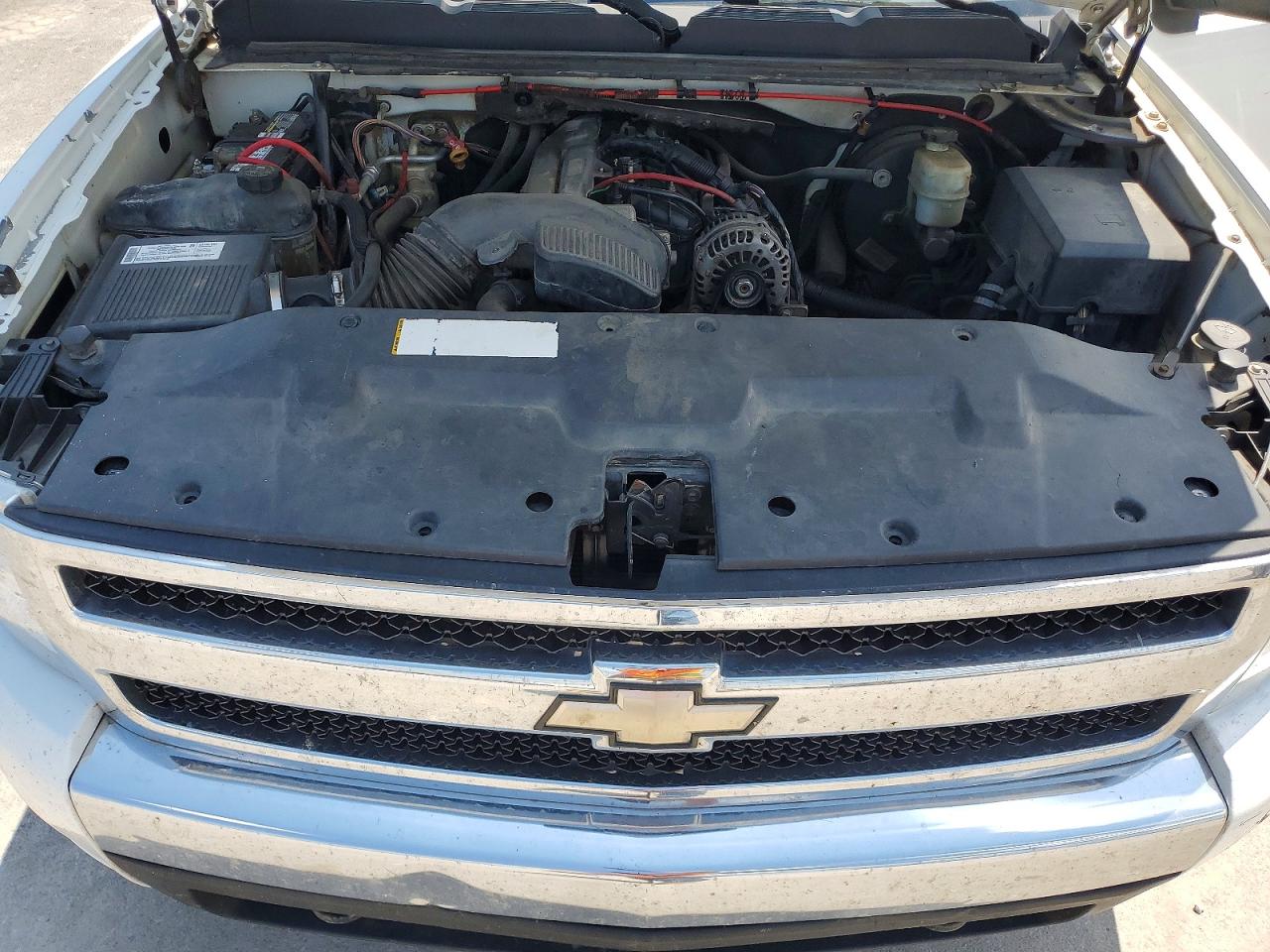2007 Chevrolet Silverado K1500 Crew Cab White vin: 3GCEK13347G505329