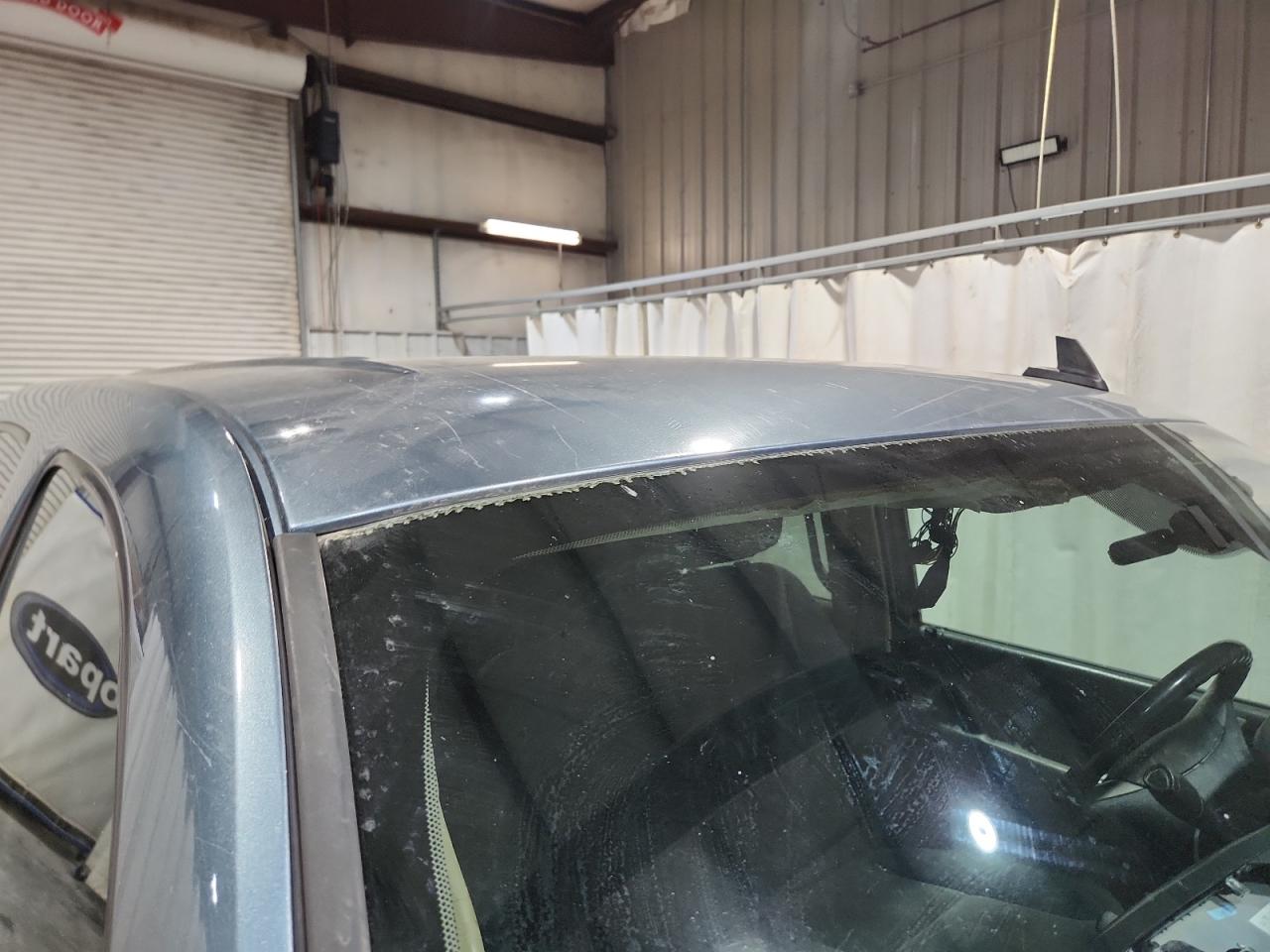 2008 Chevrolet Silverado K1500 Blue vin: 3GCEK13348G258931 Damage: Roof, Light Scratch, > 12 Inches