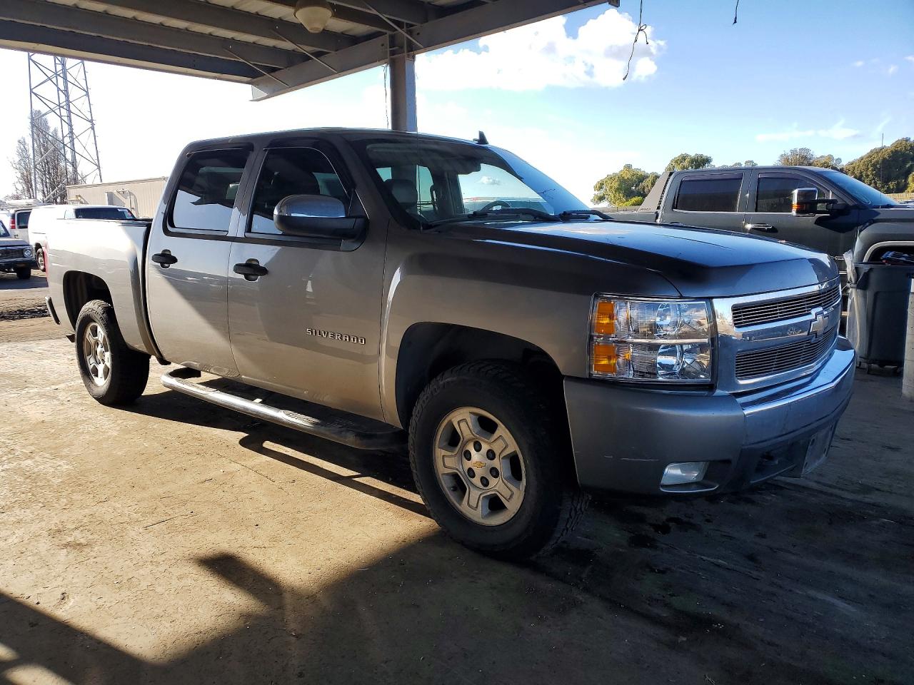 2007 Chevrolet Silverado K1500 Crew Cab Gray vin: 3GCEK13377G525610