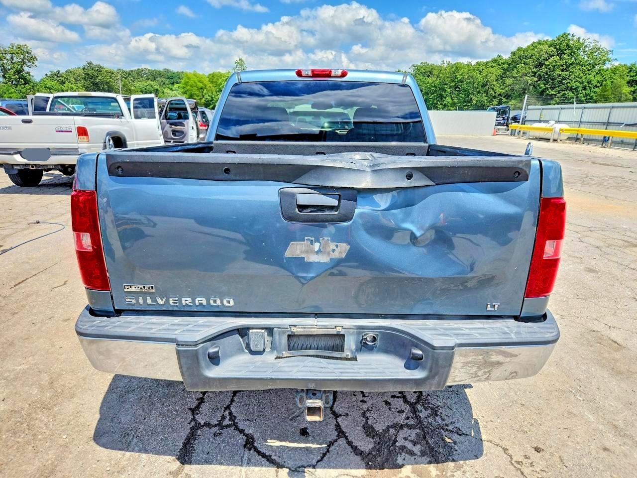 2008 Chevrolet Silverado K1500 Blue vin: 3GCEK13378G121627