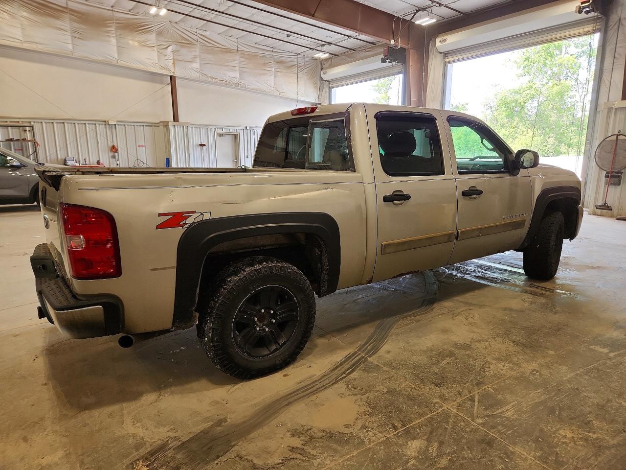 2008 Chevrolet Silverado K1500 Tan vin: 3GCEK13388G253554