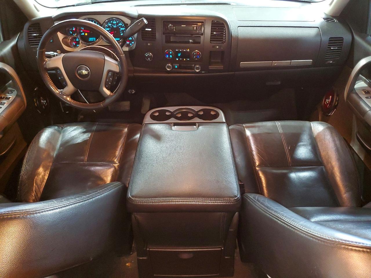 2008 Chevrolet Silverado K1500 Silver vin: 3GCEK13398G245706