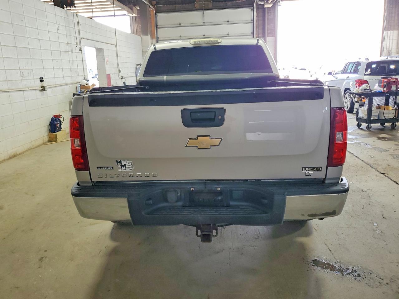 2008 Chevrolet Silverado K1500 Silver vin: 3GCEK13398G245706