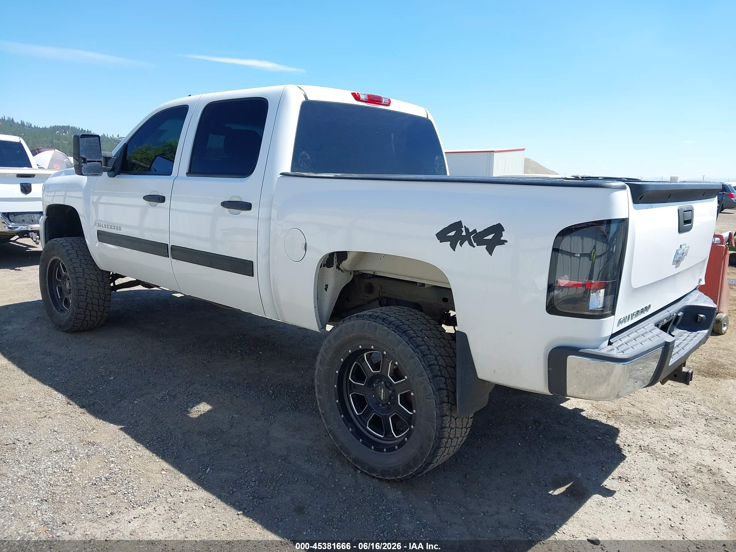 2009 Chevrolet Silverado 1500 Ls White vin: 3GCEK13C19G124573