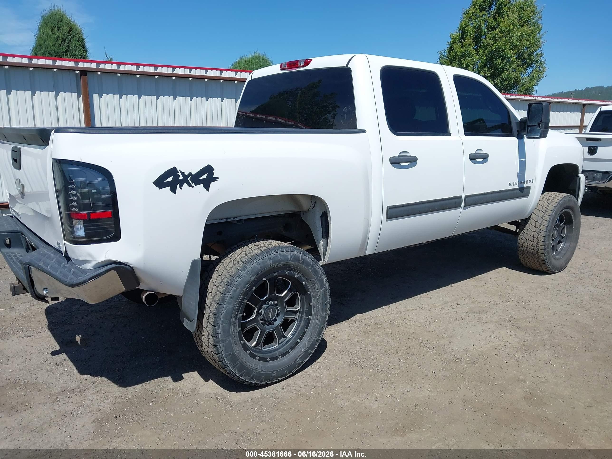 2009 Chevrolet Silverado 1500 Ls White vin: 3GCEK13C19G124573