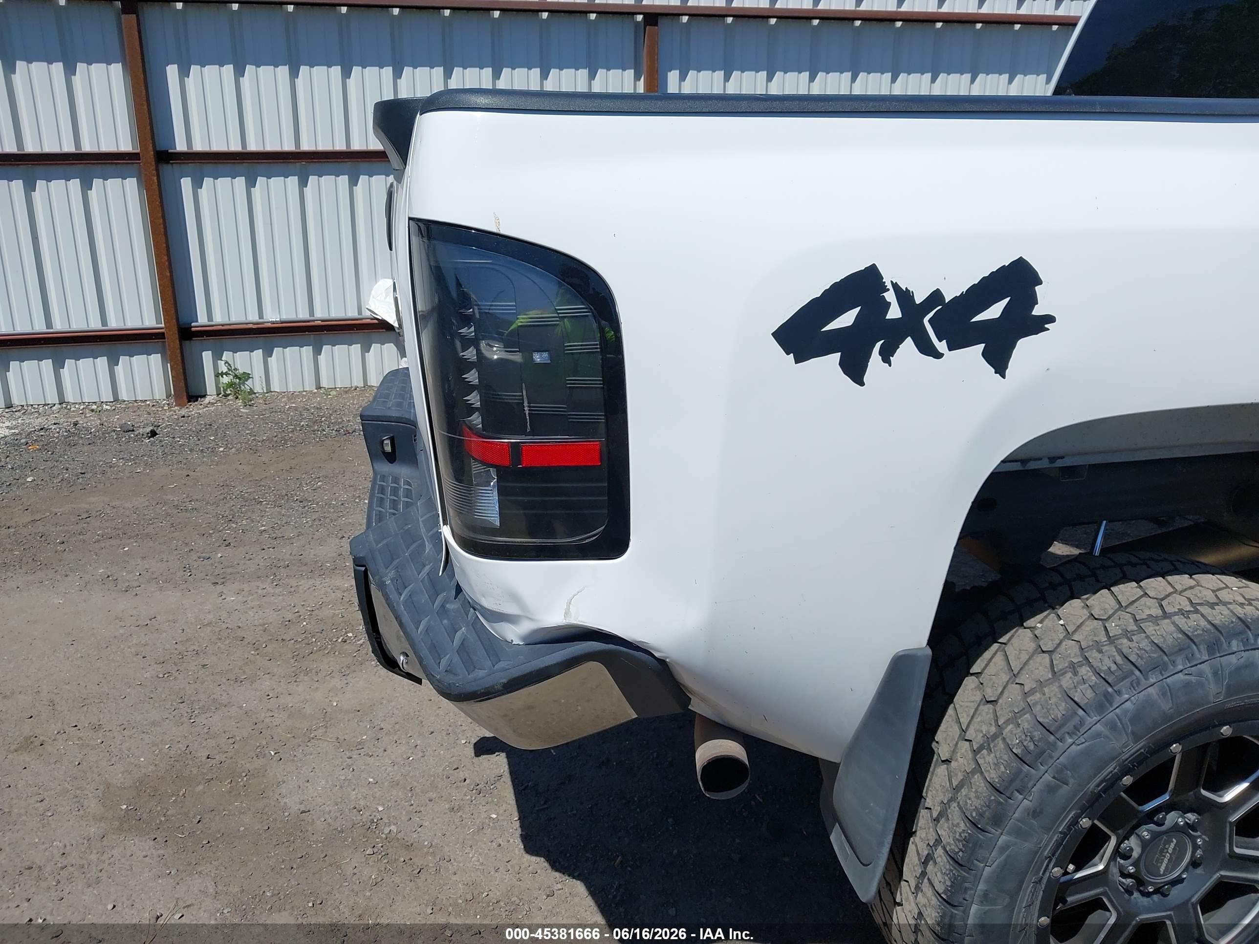 2009 Chevrolet Silverado 1500 Ls White vin: 3GCEK13C19G124573