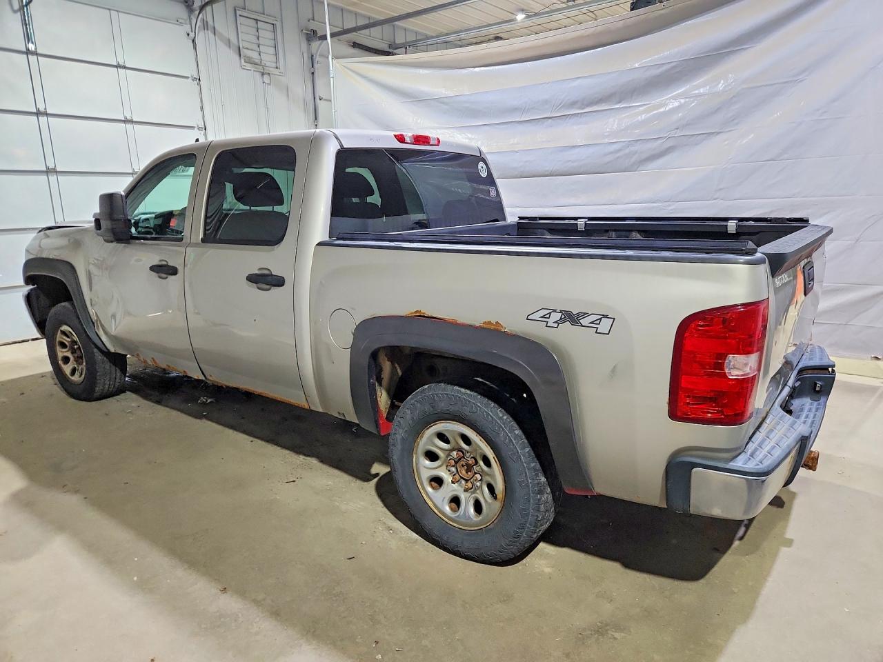 2009 Chevrolet Silverado K1500 Серебряный vin: 3GCEK13C19G176608