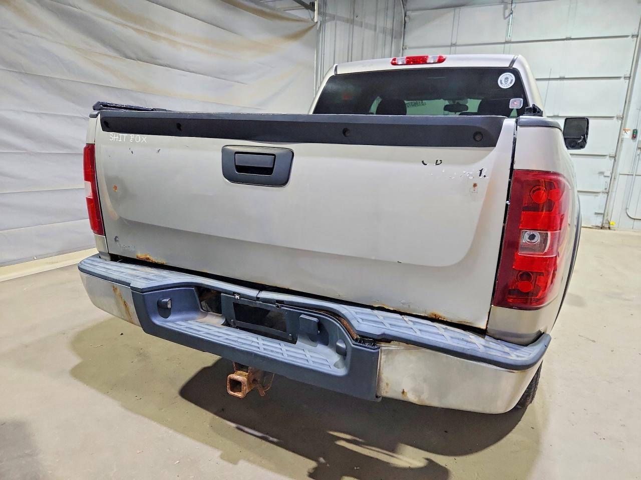 2009 Chevrolet Silverado K1500 Серебряный vin: 3GCEK13C19G176608