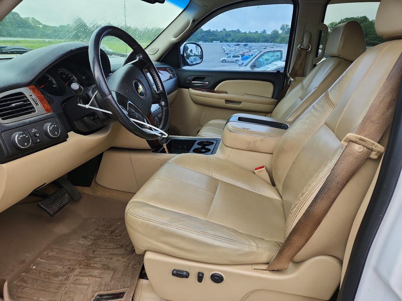 2008 Chevrolet Silverado K1500 White vin: 3GCEK13J18G225139