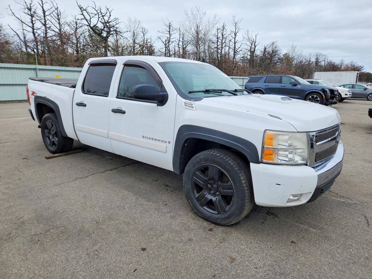 2008 Chevrolet Silverado K1500 Белый vin: 3GCEK13J18G236447