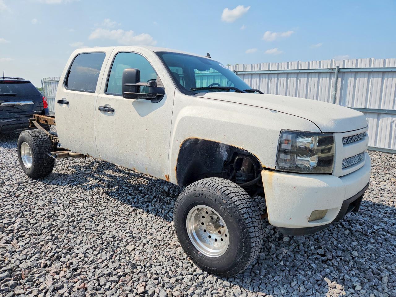 2008 Chevrolet Silverado K1500 White vin: 3GCEK13J48G253033