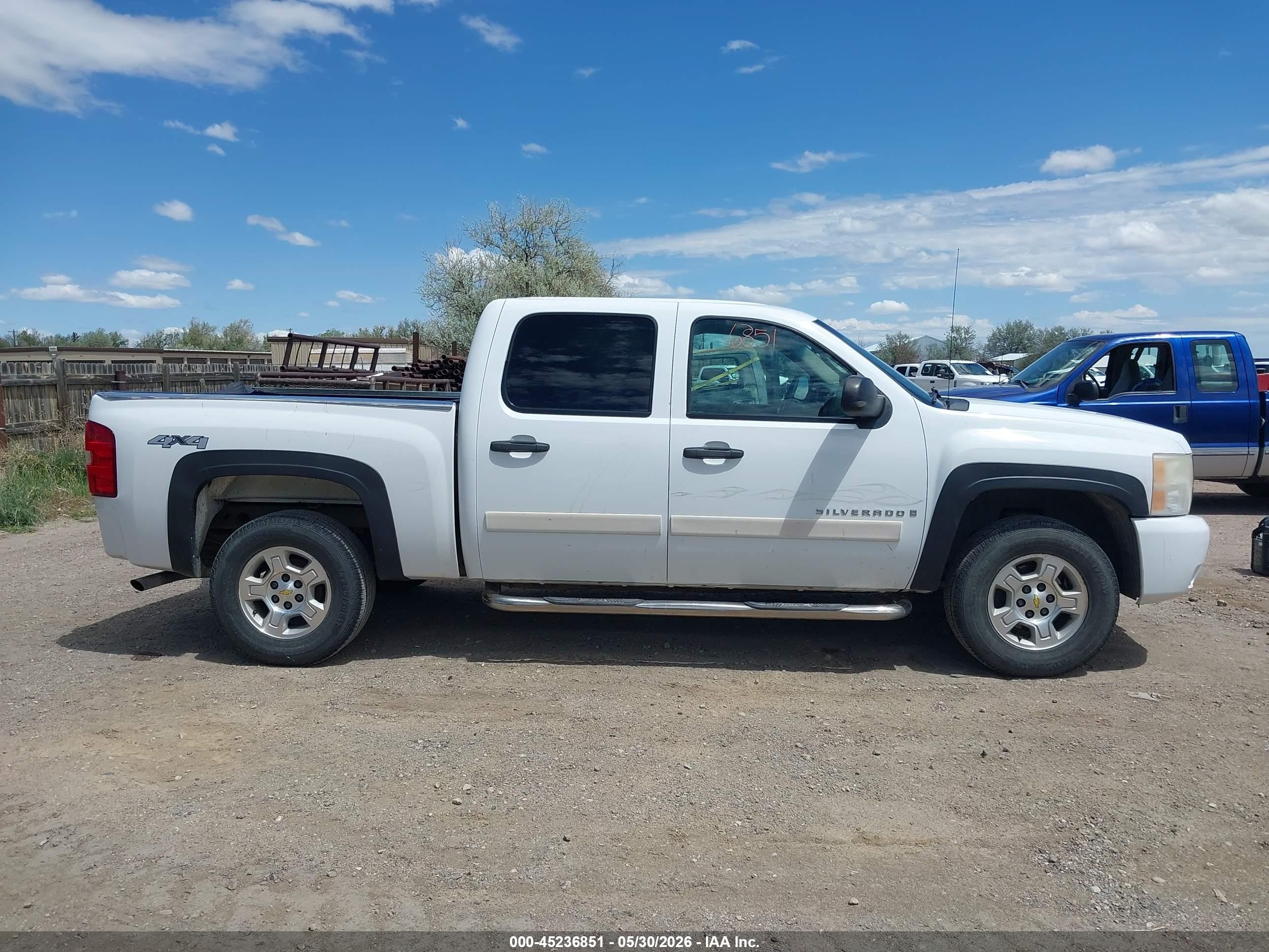 2007 Chevrolet Silverado 1500 Lt1 Белый vin: 3GCEK13M17G542766