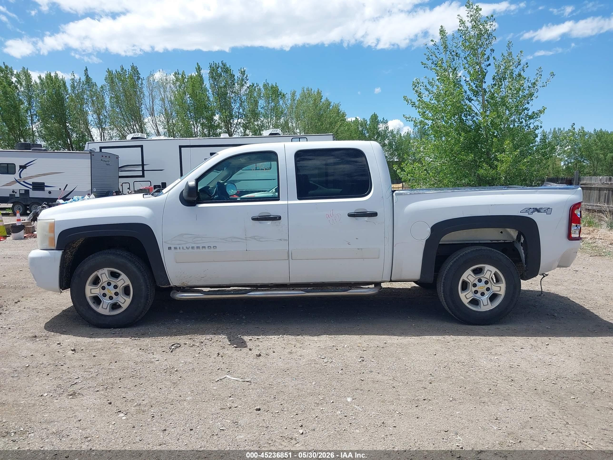 2007 Chevrolet Silverado 1500 Lt1 Белый vin: 3GCEK13M17G542766