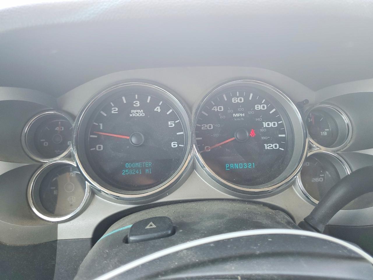2007 Chevrolet Silverado K1500 Crew Cab White vin: 3GCEK13M27G510957