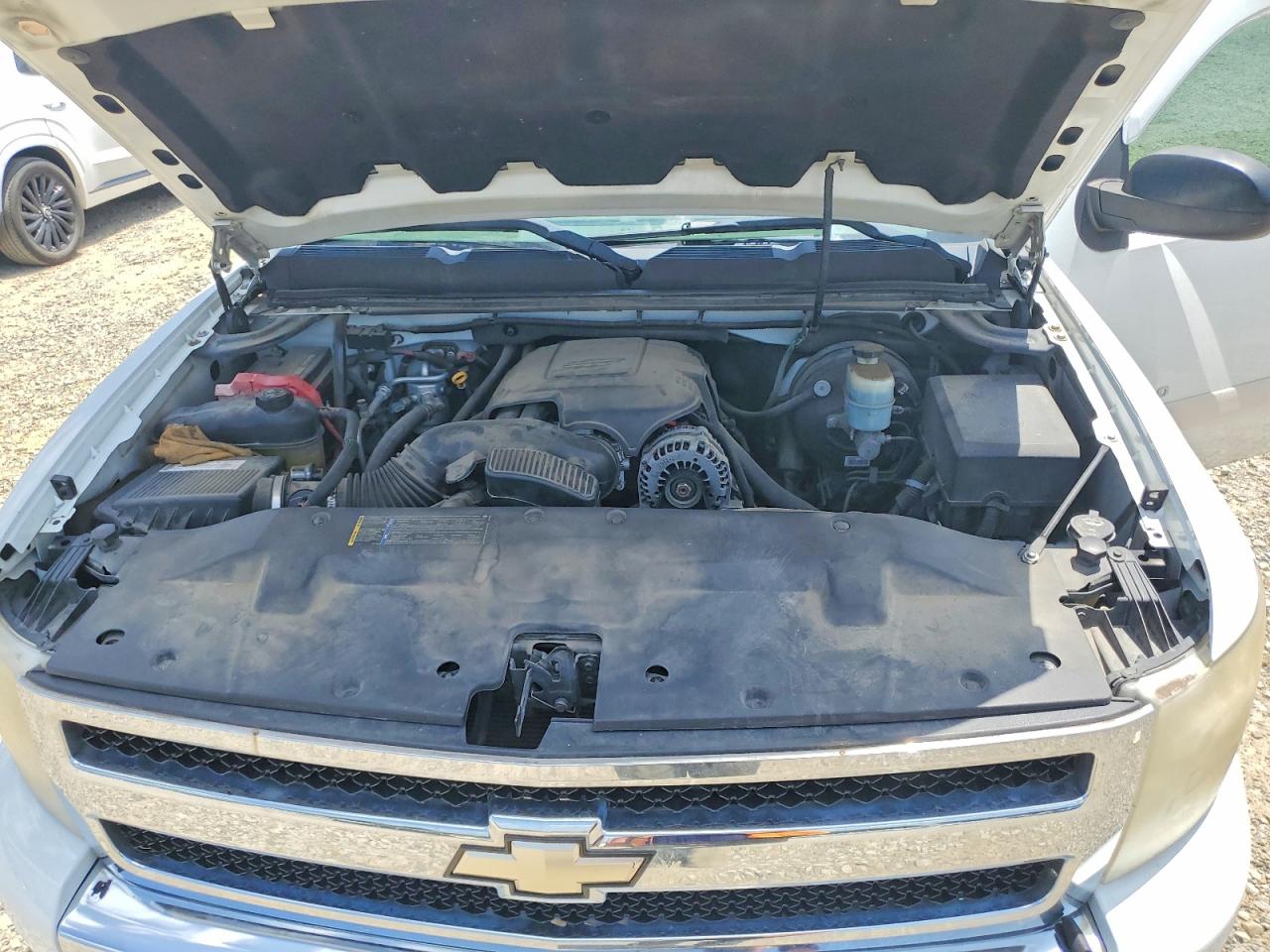2007 Chevrolet Silverado K1500 Crew Cab White vin: 3GCEK13M27G510957